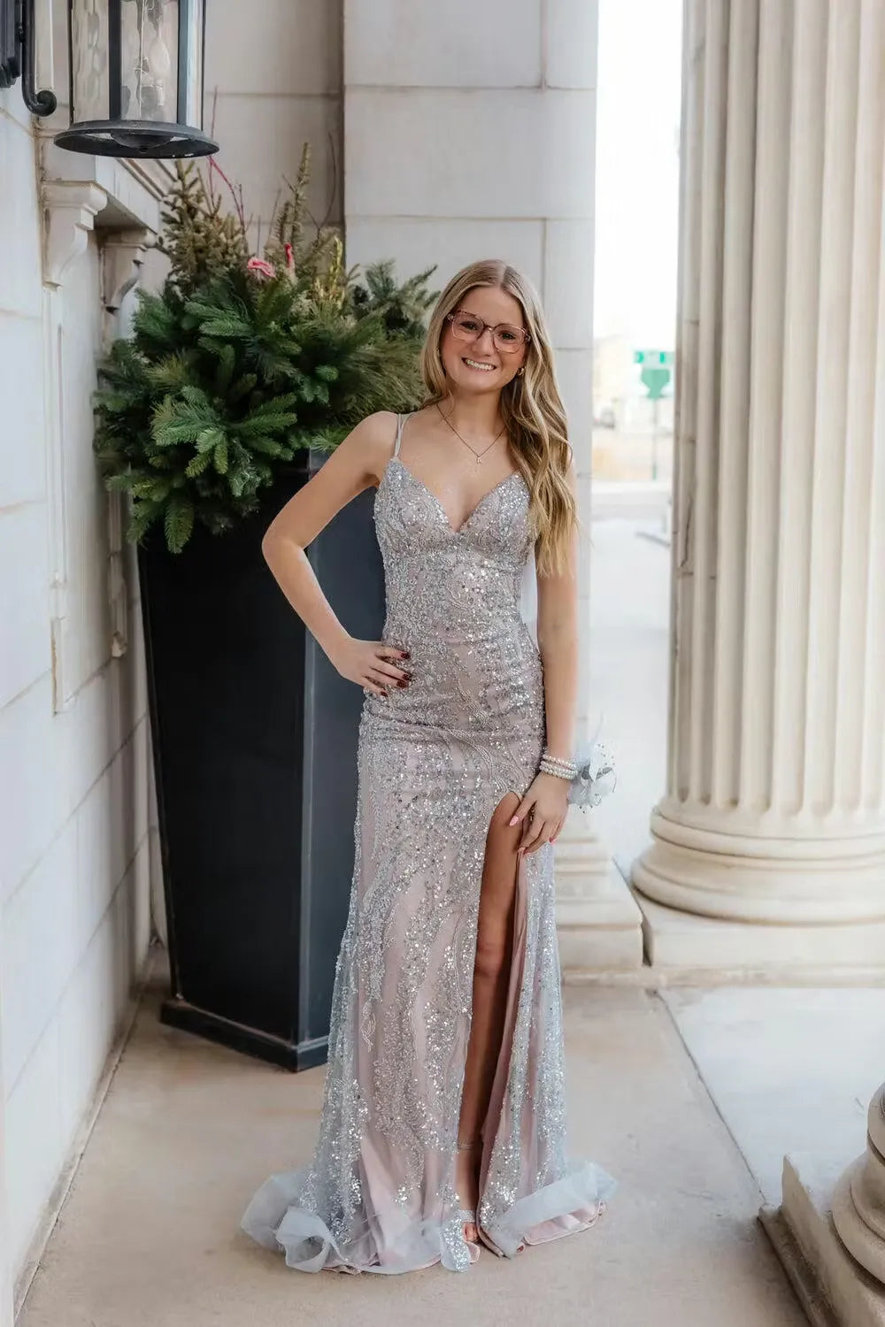 Beaded Mermaid V-Neck Spaghetti-Strap Tulle Floor-Length Lace-Up Evening Gown