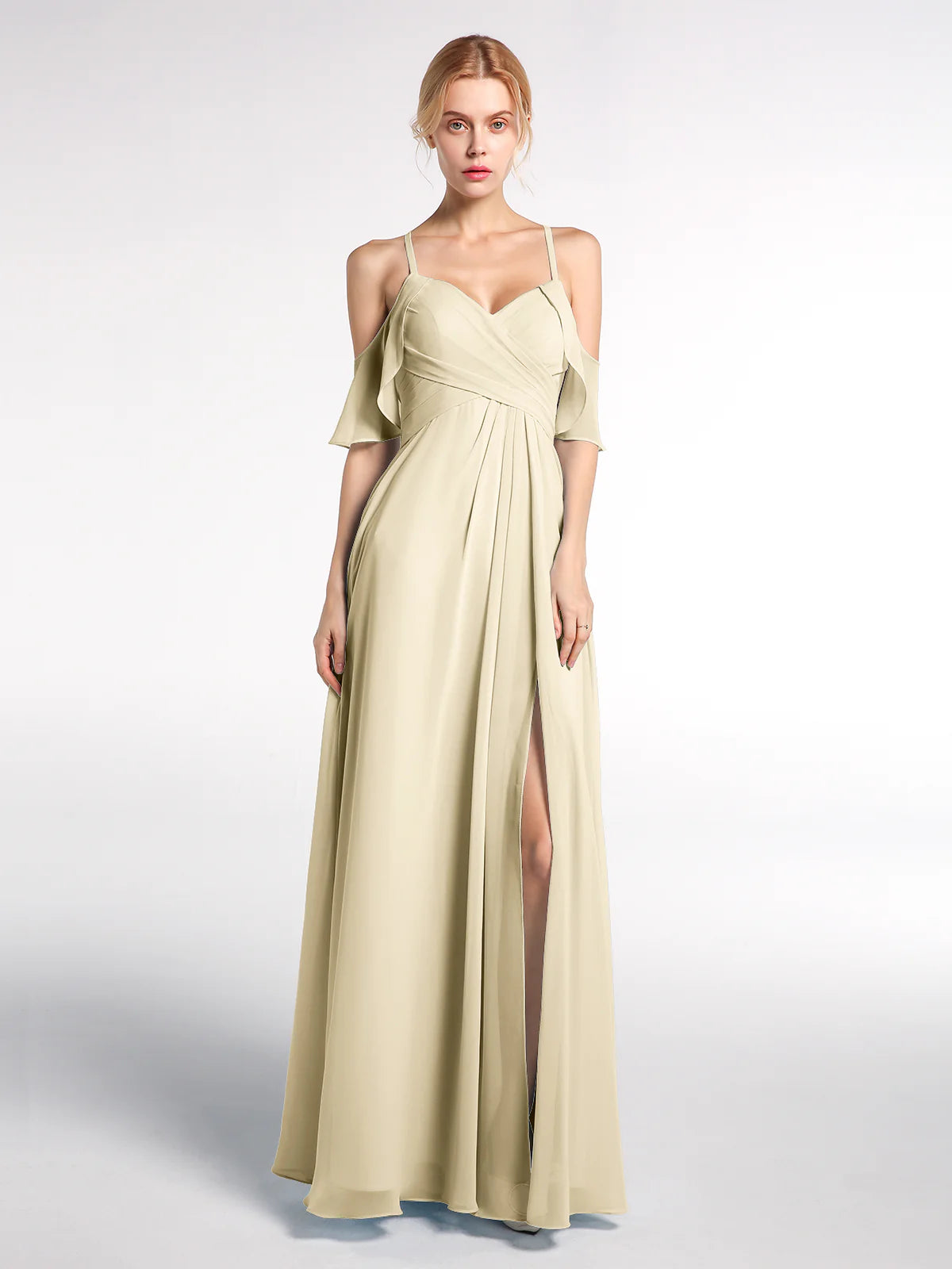 Vestido maxi de chifón para dama de honor con escote corazón, hombros descubiertos, volantes y abertura