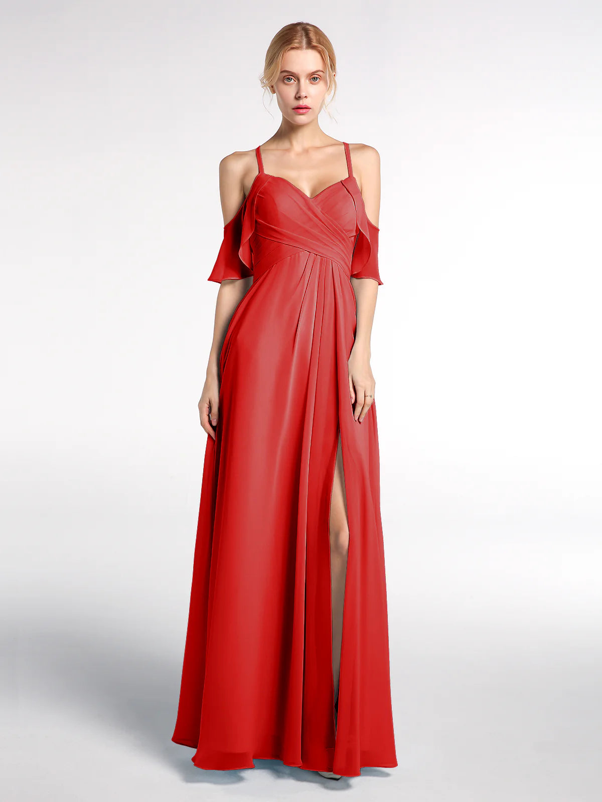 Vestido maxi de chifón para dama de honor con escote corazón, hombros descubiertos, volantes y abertura