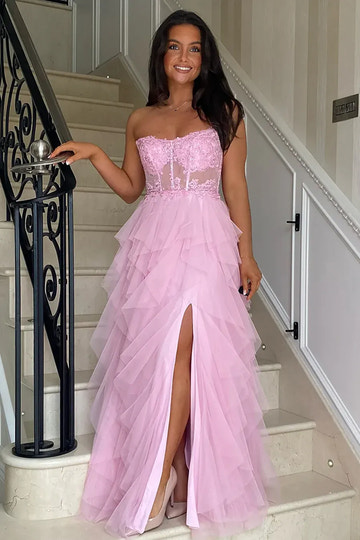 Vestido de fiesta rosa rubor de tul corte A sin tirantes con corsé y abertura alta