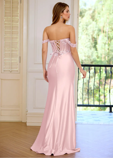 Vestido de Noche de Corsé de Satén con Bordado de Lentejuelas Brillantes, Escote Bardot y Abertura Alta en el Muslo para Fiesta de Graduación