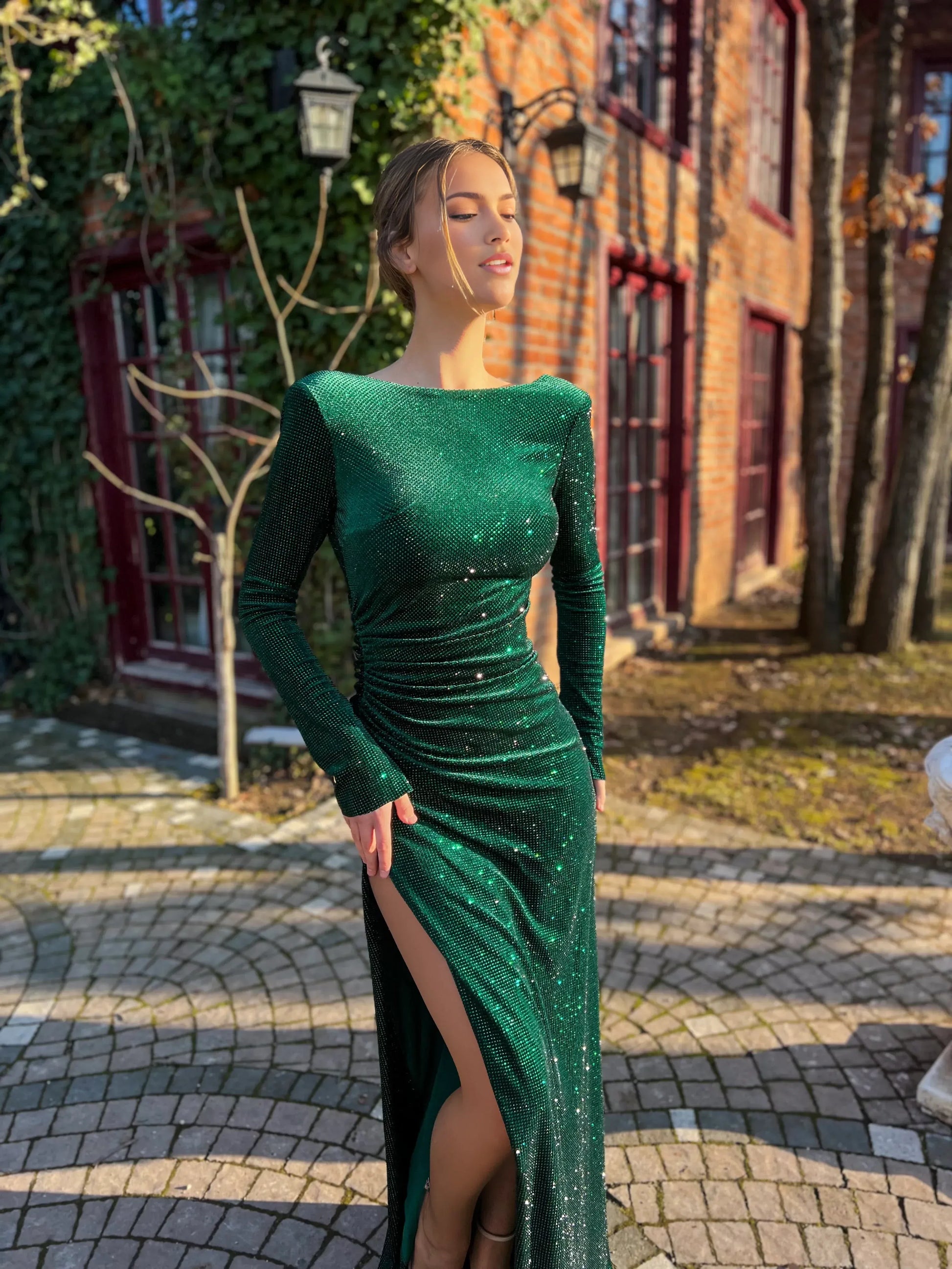 Dazzling Boat-Neck Rhinestone Maxi Ruched Formal Evening Dress