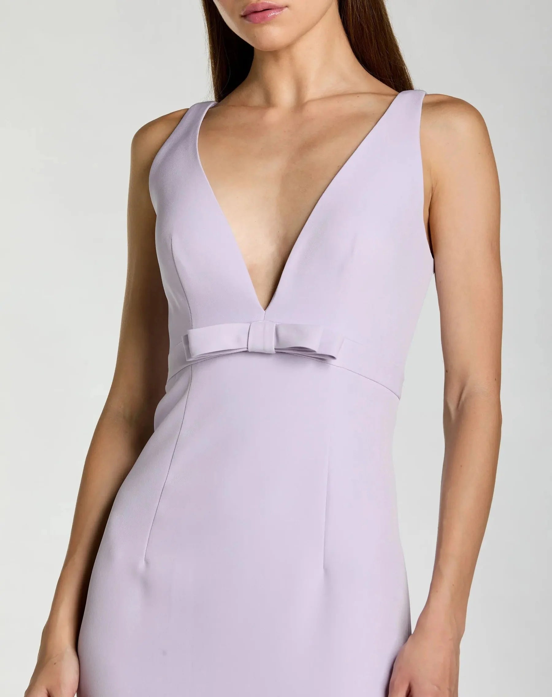 Bow Front V-Neck Sleeveless Crepe Mermaid Gown Wedding Guest Dress