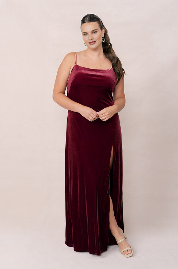 Elegant Sleeveless Velvet Bridesmaid Dress with Statement Bow Scoop Neck Open Back Party Wedding Guest Dresses