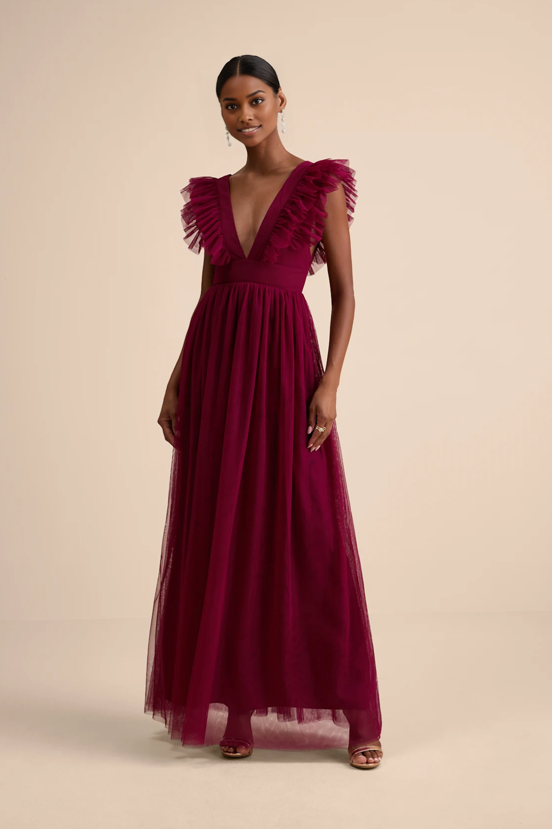 Women's Sleeveless V-Neck Maxi Dress with Ruffled Off-the-Shoulder Flowing Mesh Bridesmaid Dresses