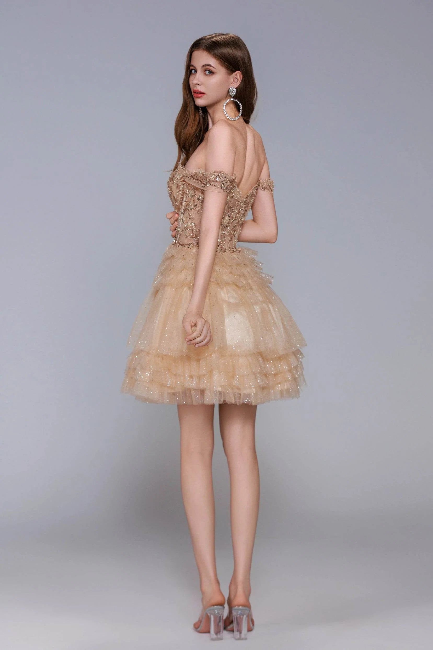 Luxe A-Line Sweetheart Off-Shoulder Tulle Appliqué Homecoming Dress