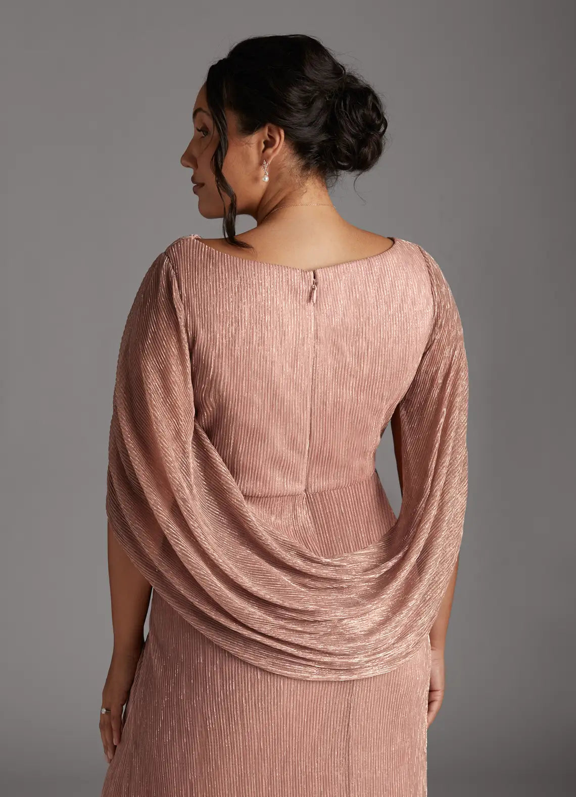 Elegant Cape Sleeve Metallic Textured Pleated Maxi Evening Dress Mother of the Bride Dress
