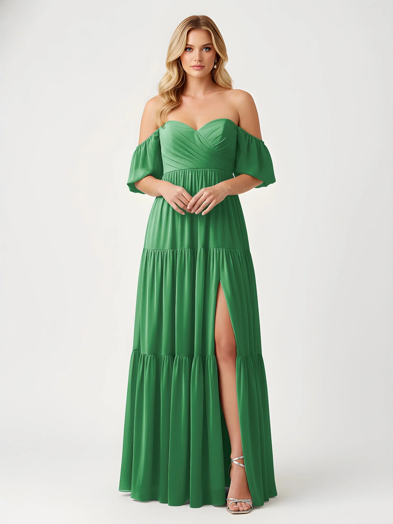 Vestido maxi de chifón con hombros descubiertos, escote corazón, volantes y abertura para damas de honor