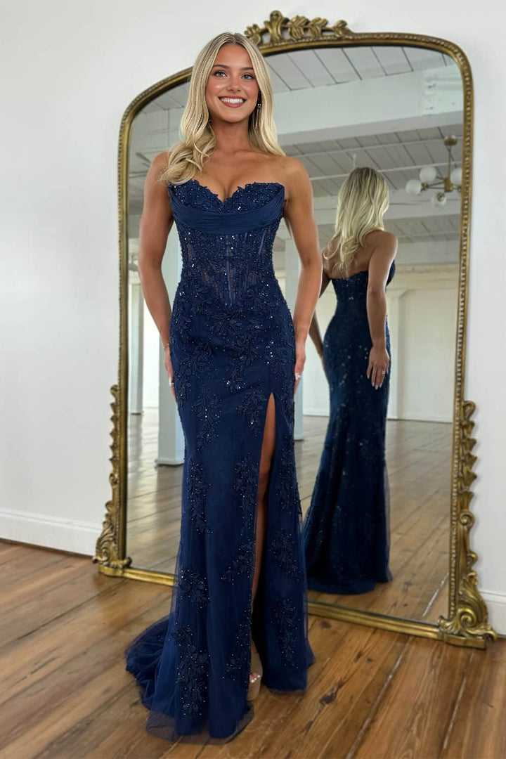 Vestido de Noche Sirena con Escote Corazón, Encaje Aplicado, Abertura Alta y sin Tirantes para Fiesta de Graduación
