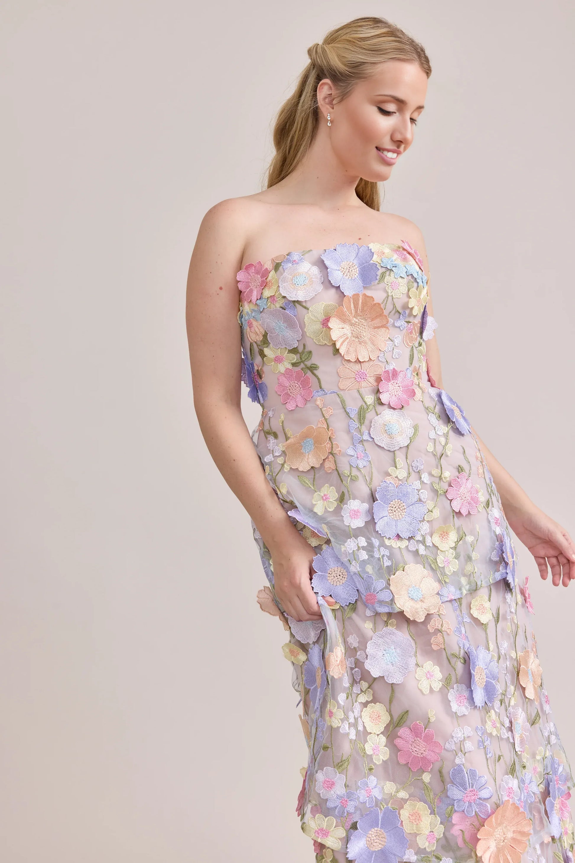 Whimsical A-Line Strapless Sleeveless Pastel 3D Multi-Color Floral Tiered Tulle Prom Gown
