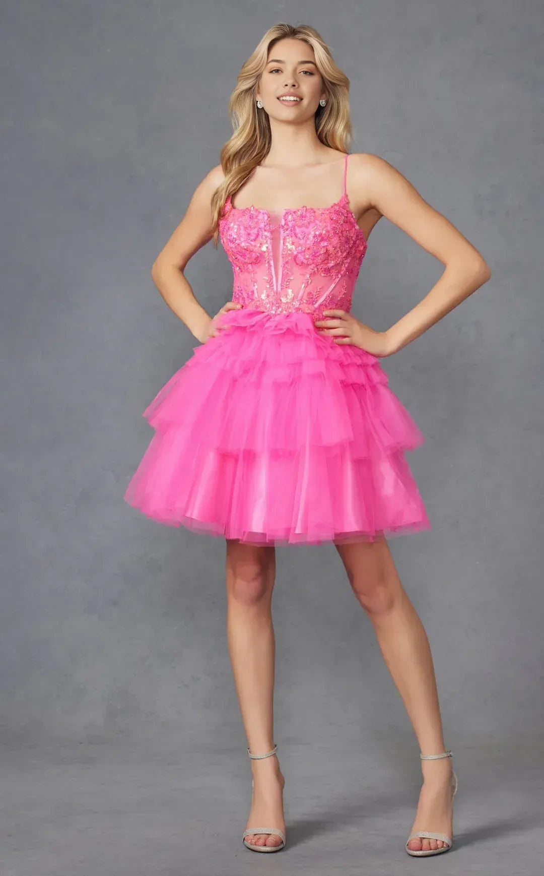 Dramatic A-Line Sweetheart Spaghetti-Strap Tulle Short Tiered Homecoming Dress
