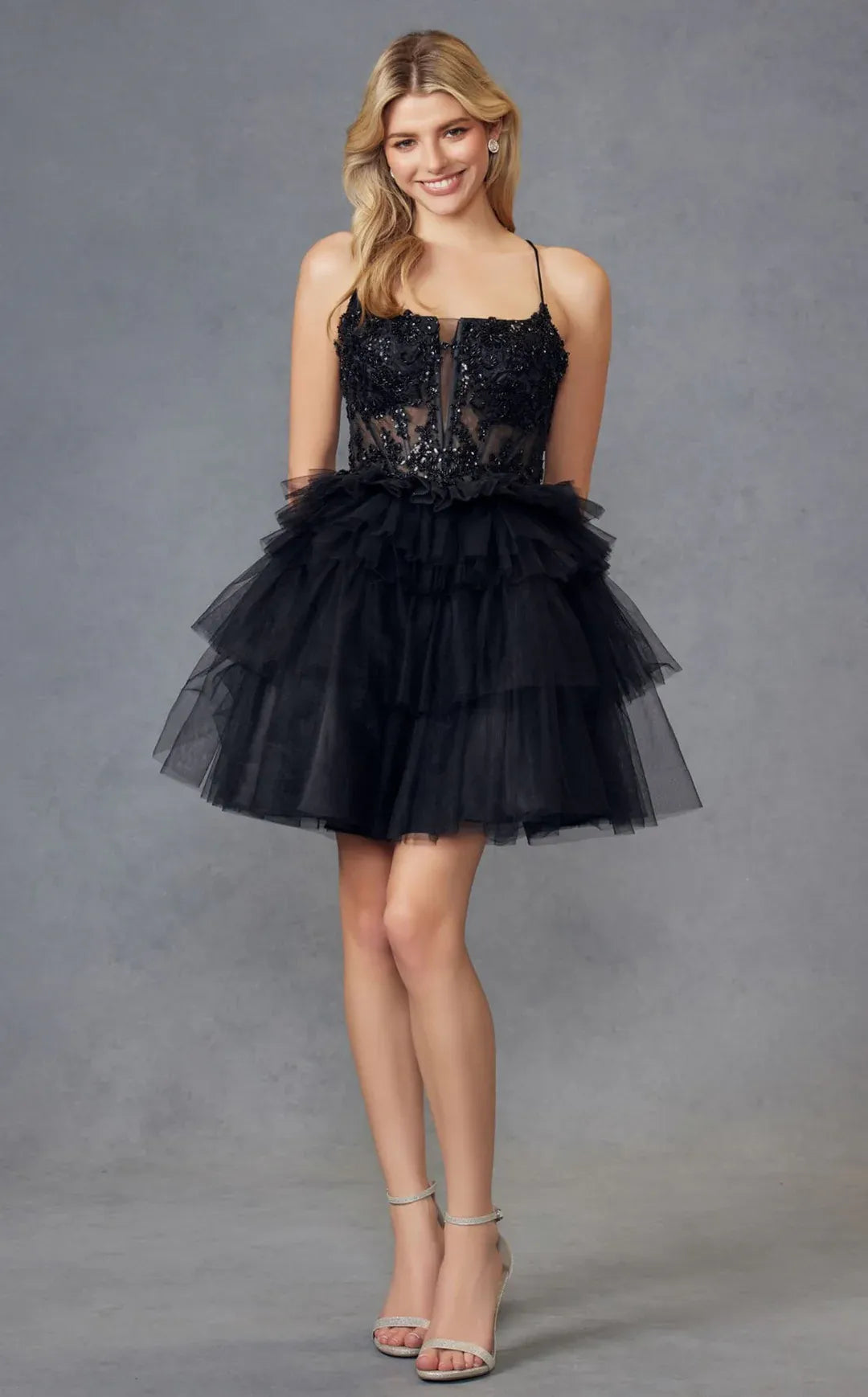 Dramatic A-Line Sweetheart Spaghetti-Strap Tulle Short Tiered Homecoming Dress