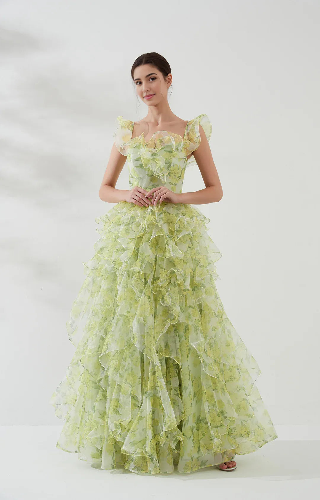 Dreamy Ballgown SquareNeck Sleeveless Tulle Floor-Length Ruffled Prom Dress