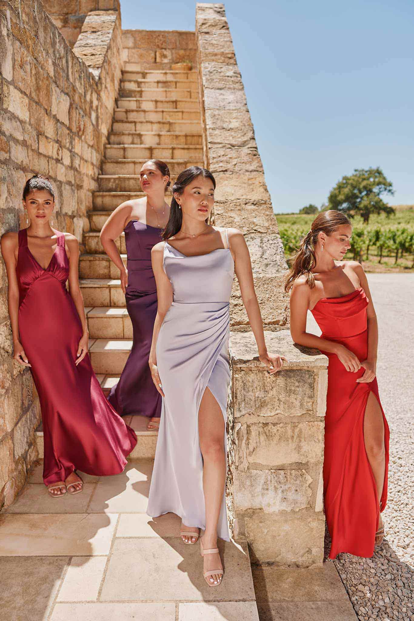 Vestido maxi de satén glamuroso con abertura lateral y opciones de escote ajustable/sin tirantes Vestidos de dama de honor