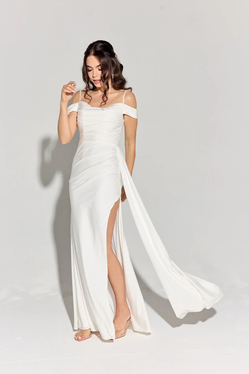 Elegant Mermaid Off-the-Shoulder Short-Sleeve Glitter Satin Floor-Length Ruched Slit Evening Gown