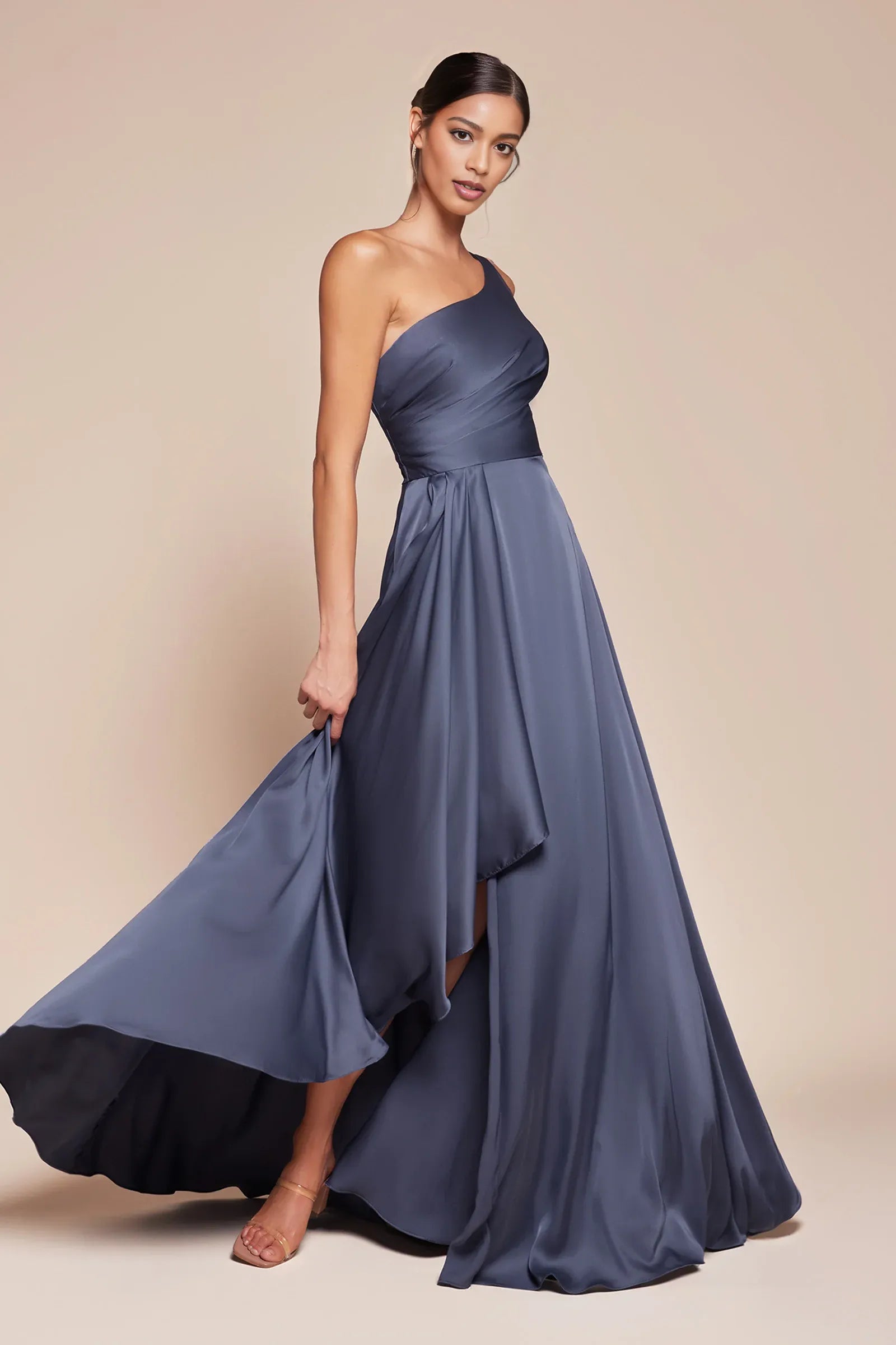 Elegant A-Line One-Shoulder Sleeveless Satin Maxi Ruched Bridesmaids Dress Evening Gown With Slit