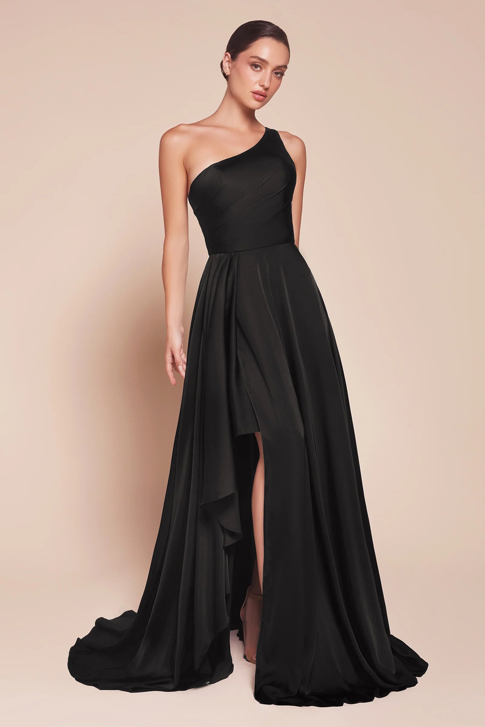Elegant A-Line One-Shoulder Sleeveless Satin Maxi Ruched Bridesmaids Dress Evening Gown With Slit