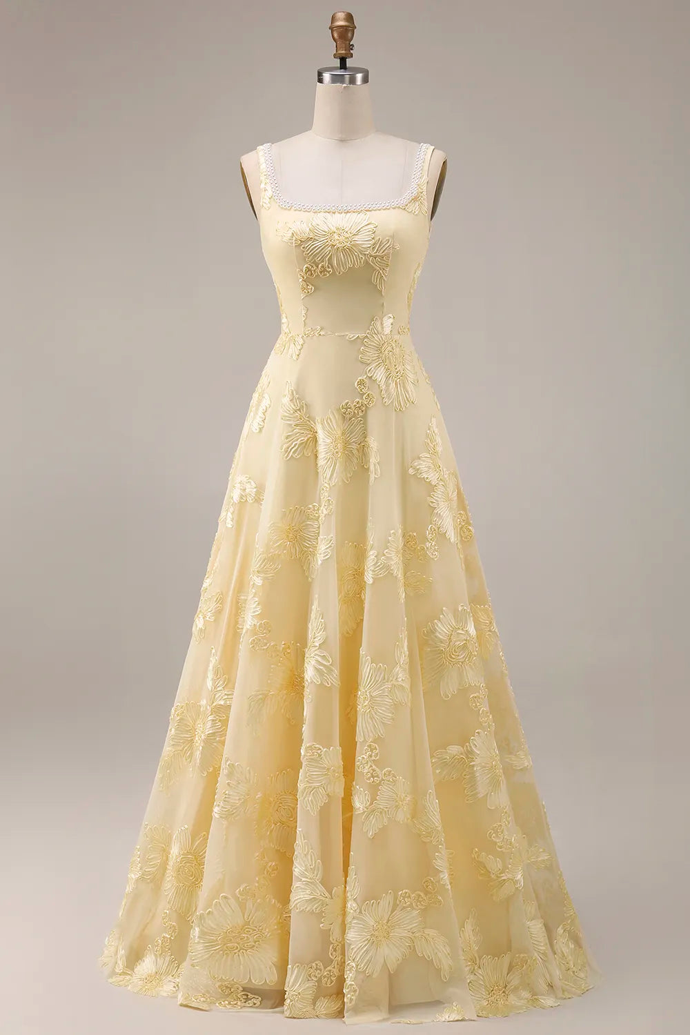 Elegante Vestido de Fiesta Largo de Tul con Cuello Cuadrado, Línea A y Apliques Florales de Cuentas