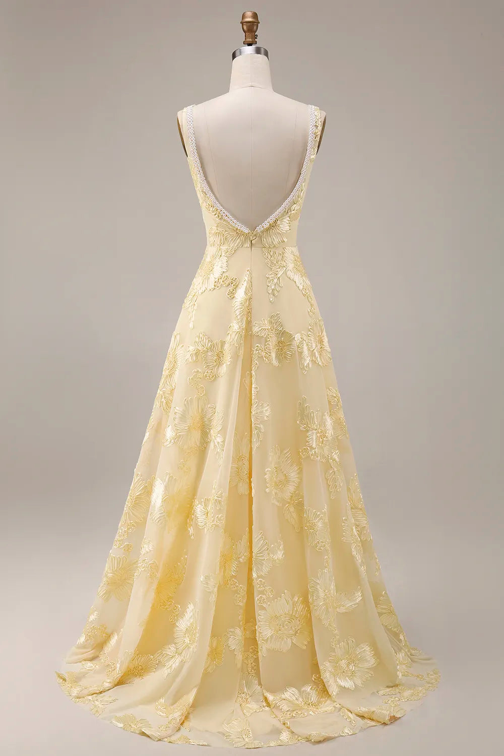 Elegante Vestido de Fiesta Largo de Tul con Cuello Cuadrado, Línea A y Apliques Florales de Cuentas