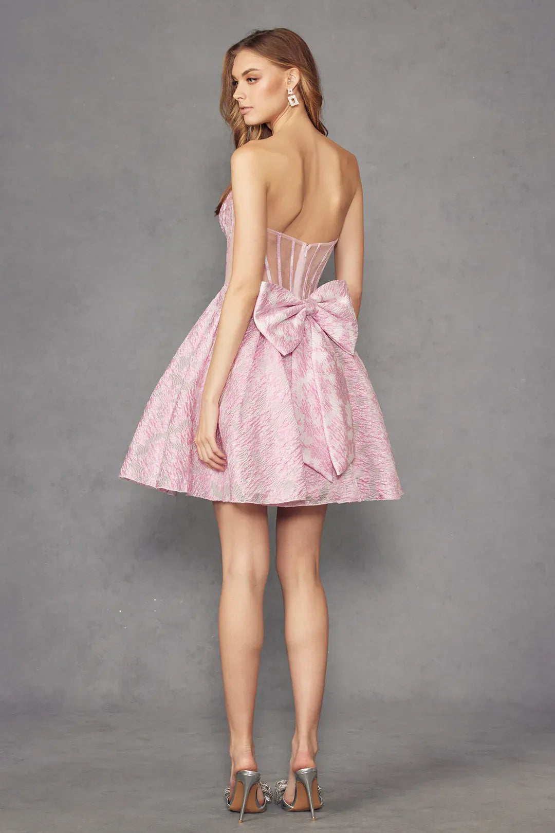 Elegant A-Line Strapless Sleeveless Jacquard Short Bow Homecoming Dress