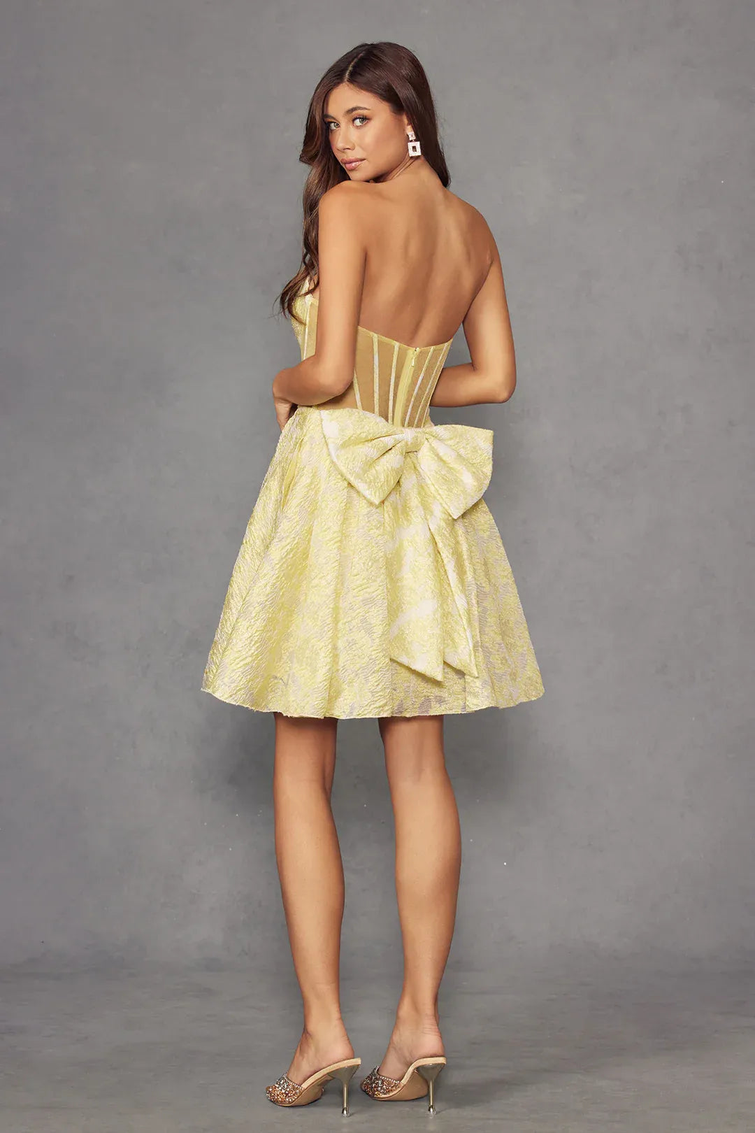 Elegant A-Line Strapless Sleeveless Jacquard Short Bow Homecoming Dress