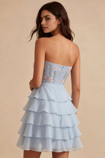 Elegant A‑Line Strapless Sleeveless Plain‑Back Short Homecoming Dress