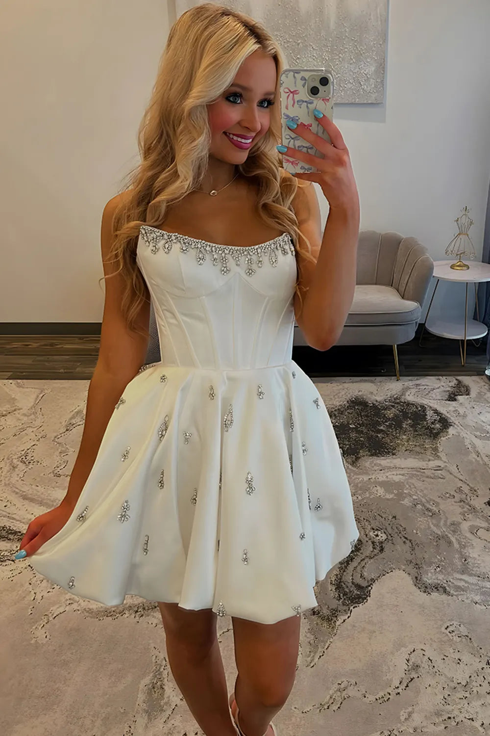 Vestido de Fiesta Mini Ajustado con Fruncido y Tirantes de Espagueti con Escote Pronunciado para Fiesta de Bienvenida