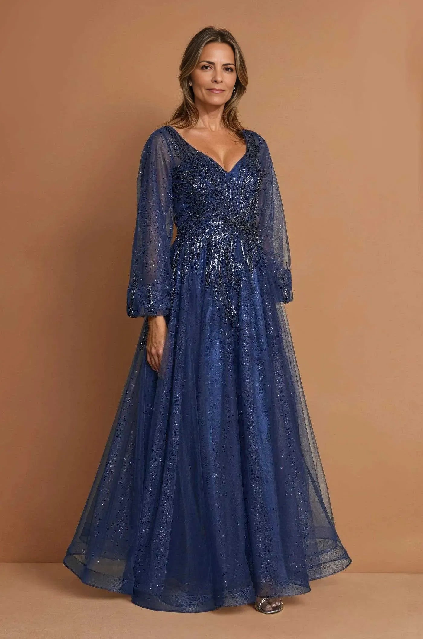 Elegante Vestido de Madrina con Cuello en V, Manga Larga de Tul, Línea A y Lentejuelas para Noche