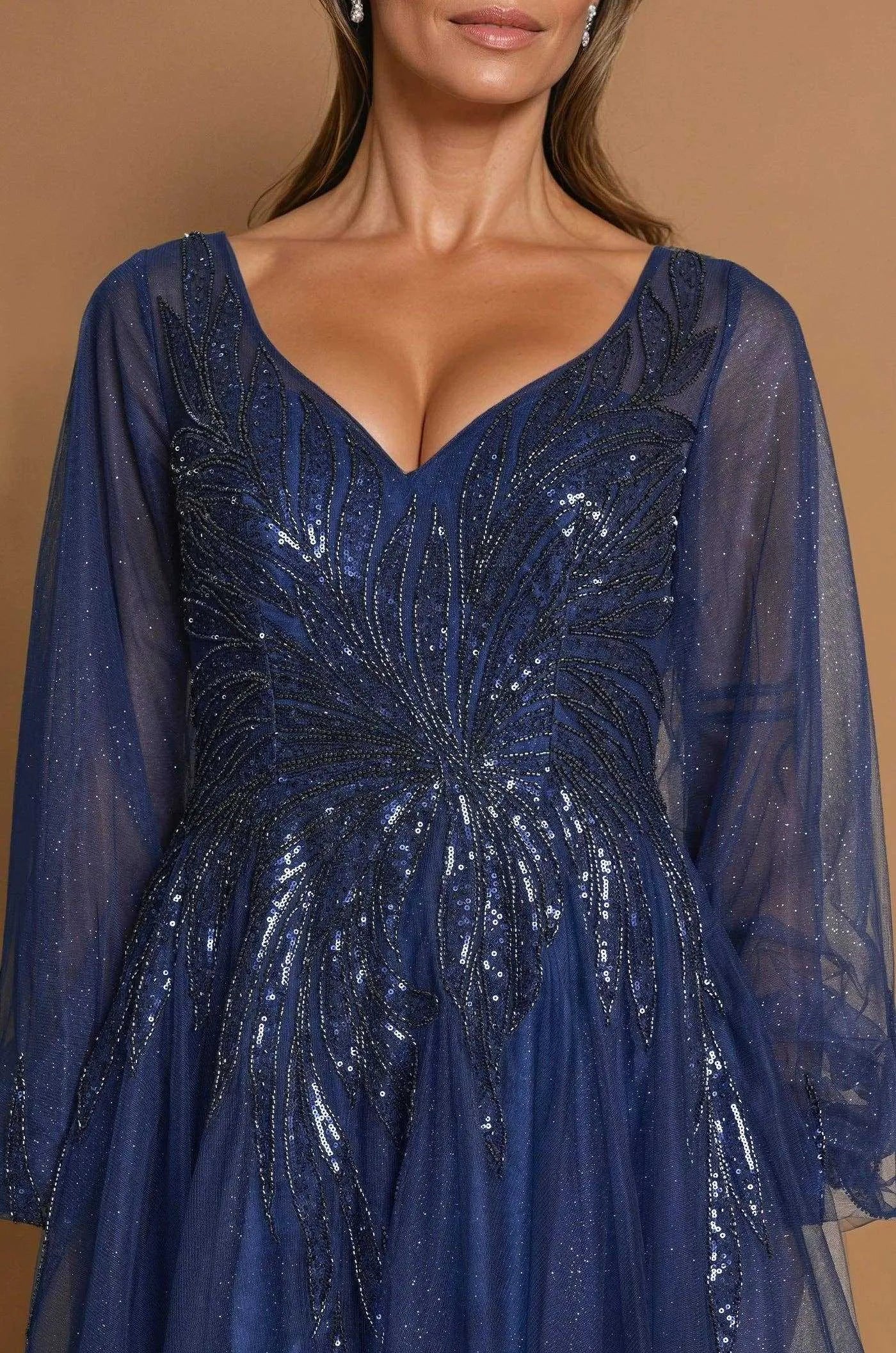 Elegante Vestido de Madrina con Cuello en V, Manga Larga de Tul, Línea A y Lentejuelas para Noche