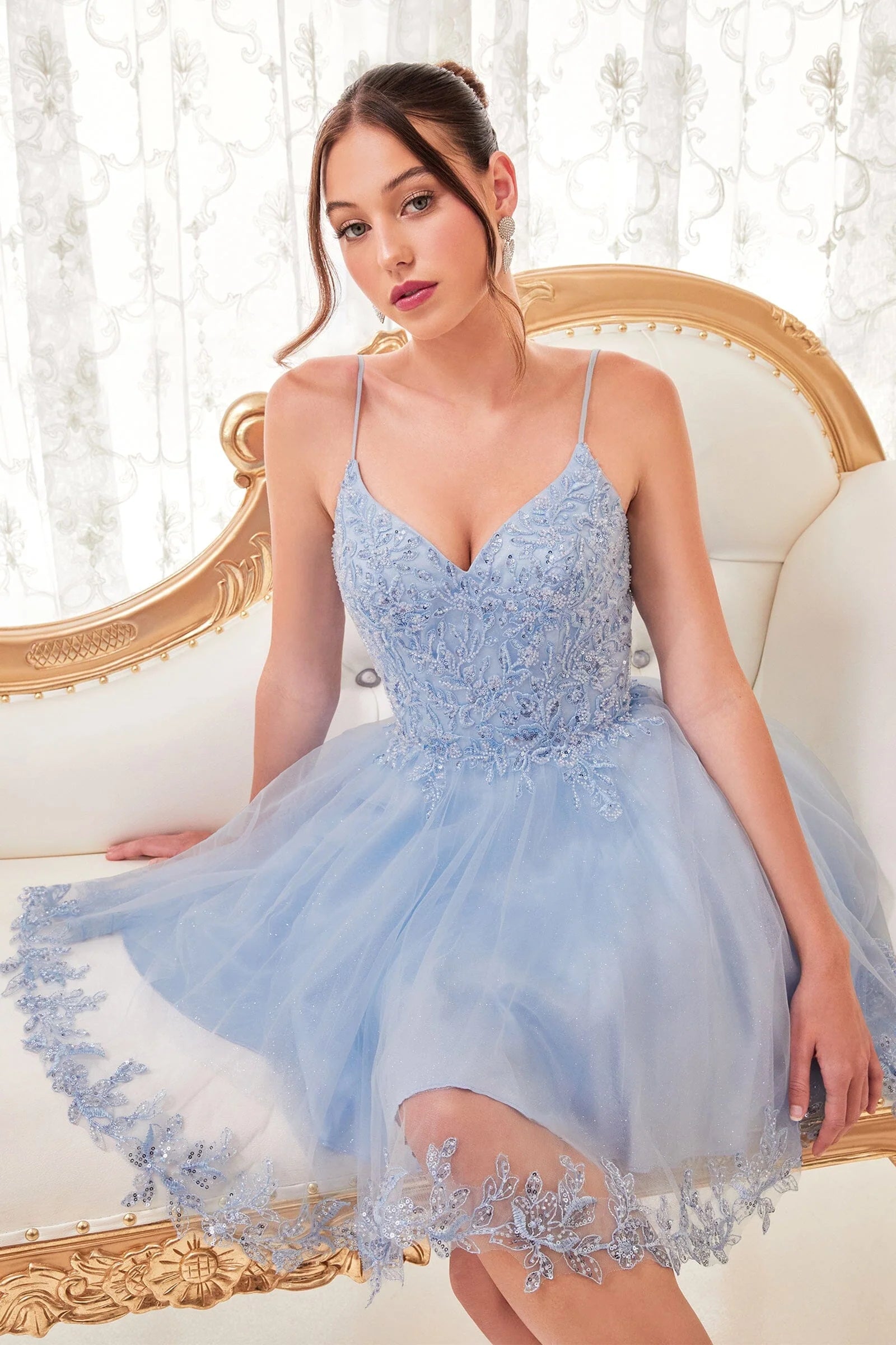 Elegant A-line V-neck Spaghetti Strap Glitter Tulle Short Beaded Lace Homecoming Dress