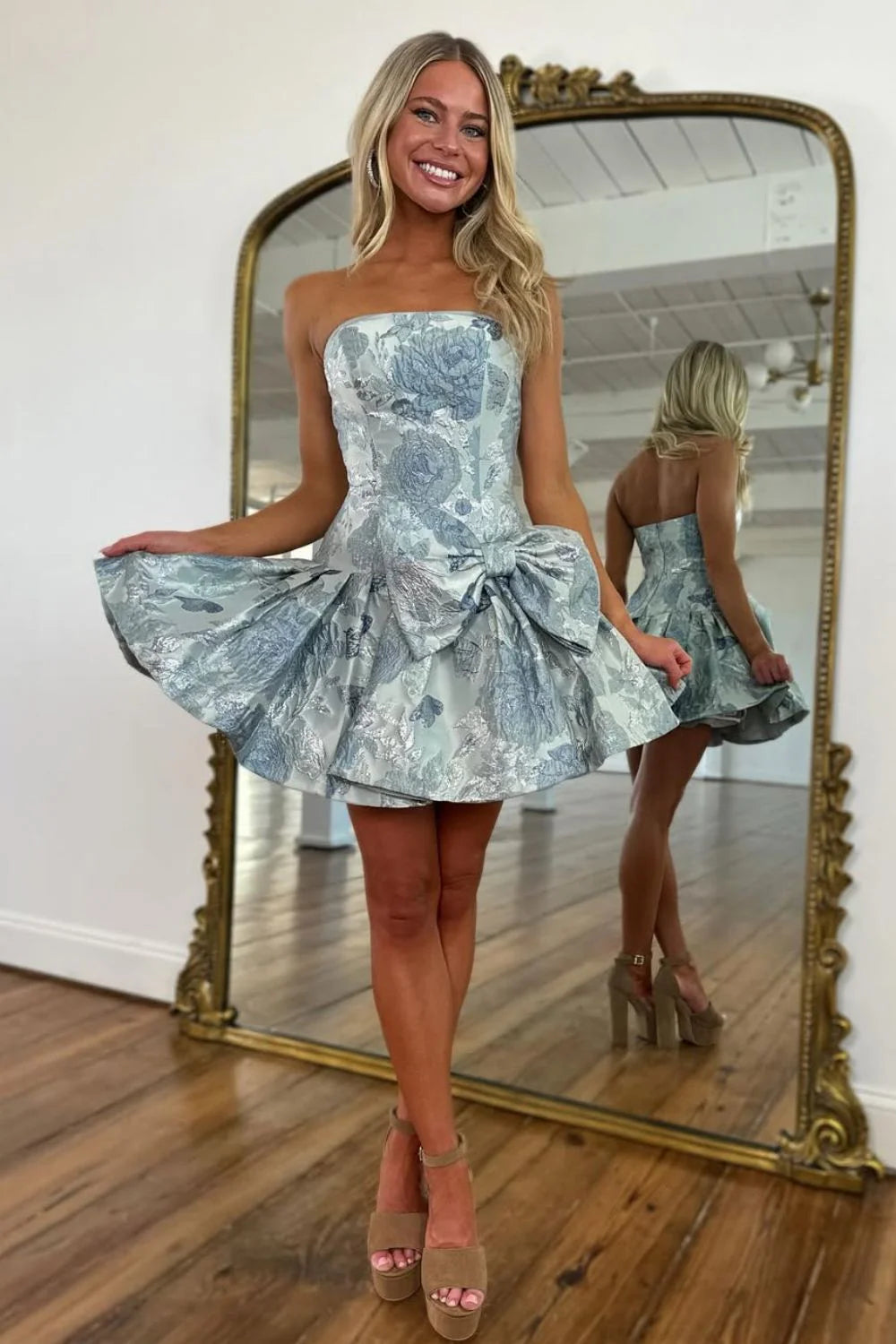Elegant Cute A-line Strapless Sleeveless Jacquard Homecoming Dress with Bow