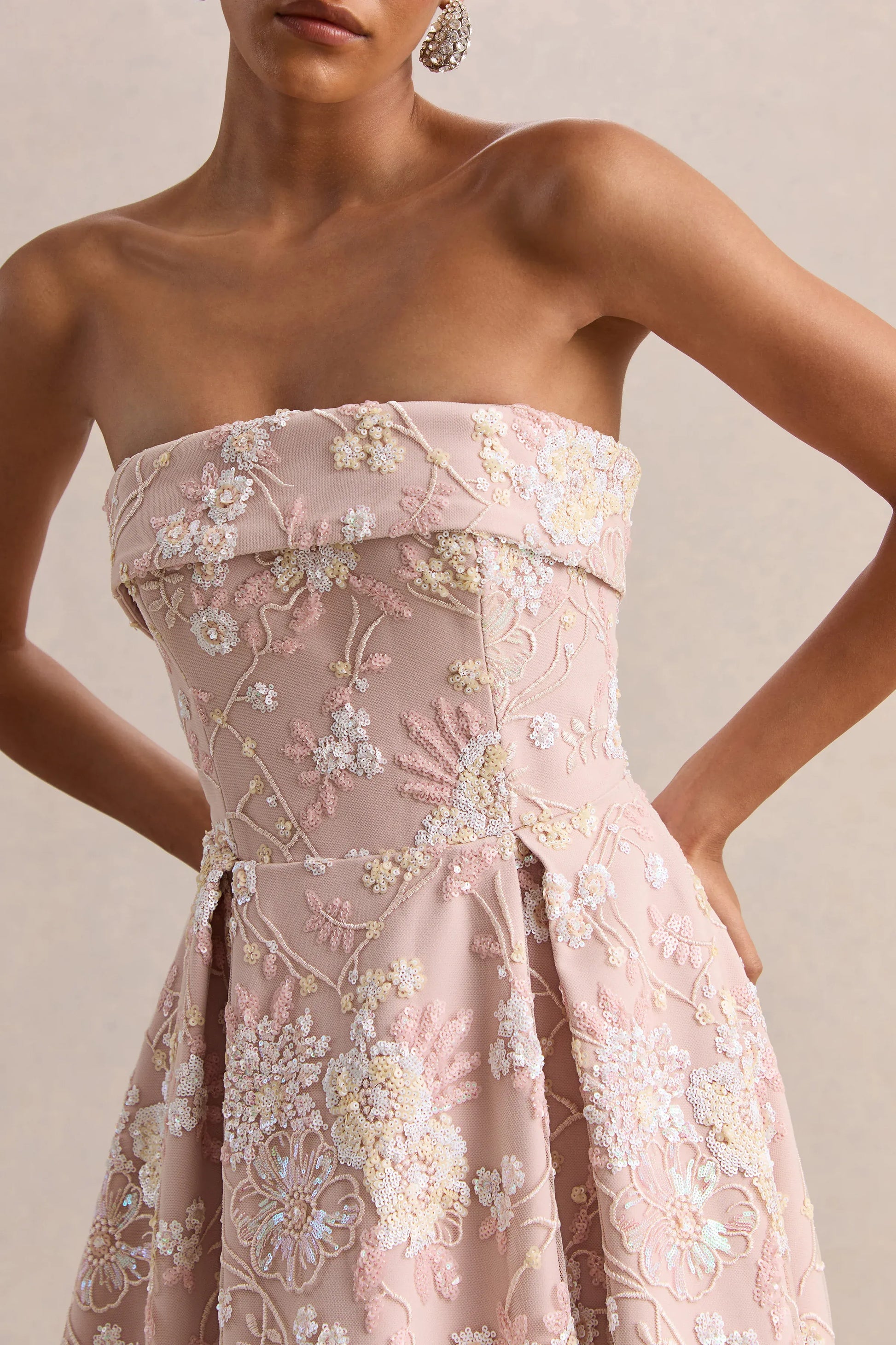 Elegant Fit-and-flare Strapless Sleeveless Mesh Midi Floral-sequin-embroidered Cocktail Dress