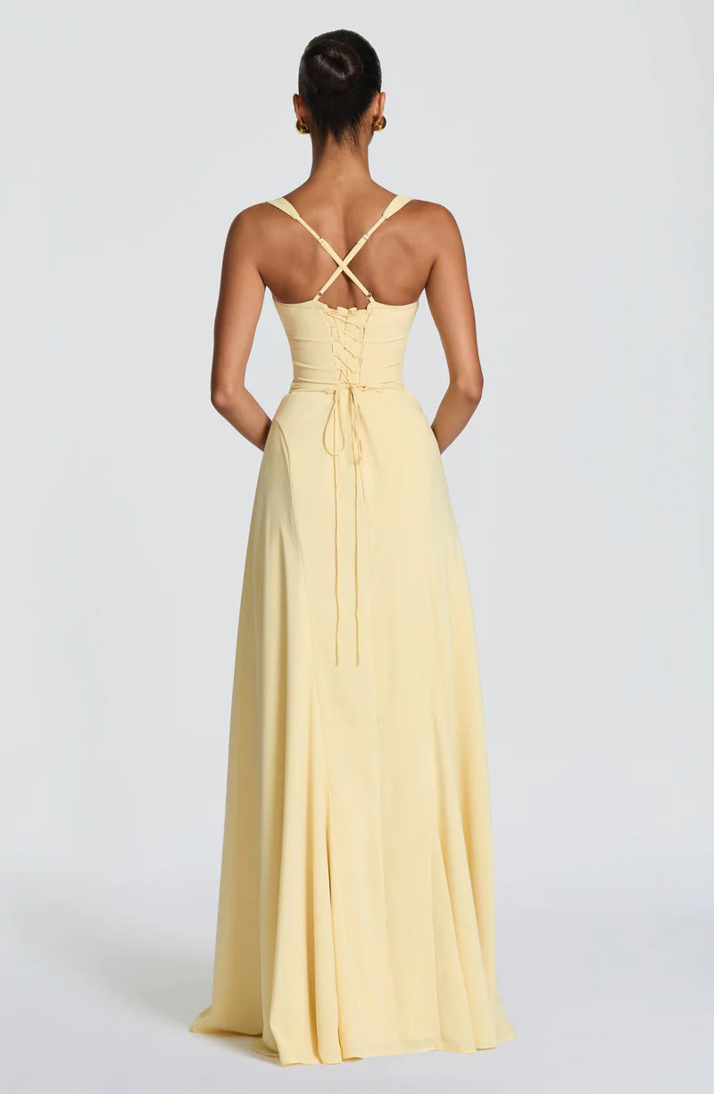 Elegant A-line Sweetheart Chiffon Maxi Lace Up Evening Dress