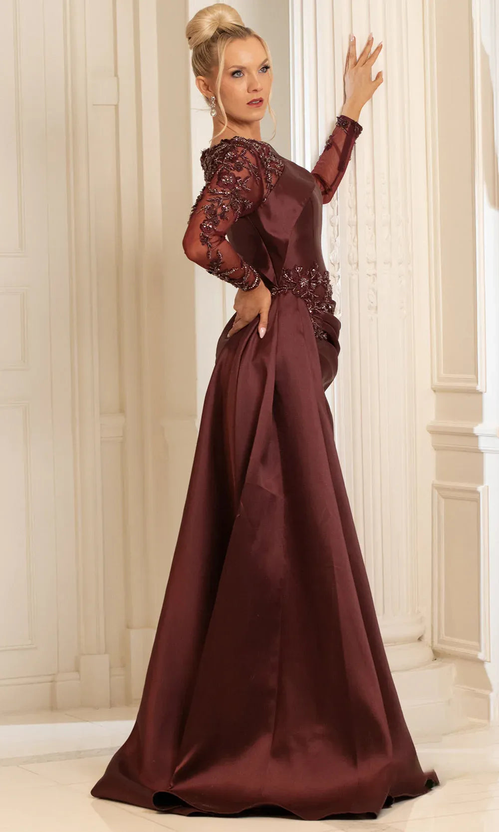 Vestido elegante de sirena con cuello barco de satén para la madre de la novia, vestido de noche de manga larga con apliques