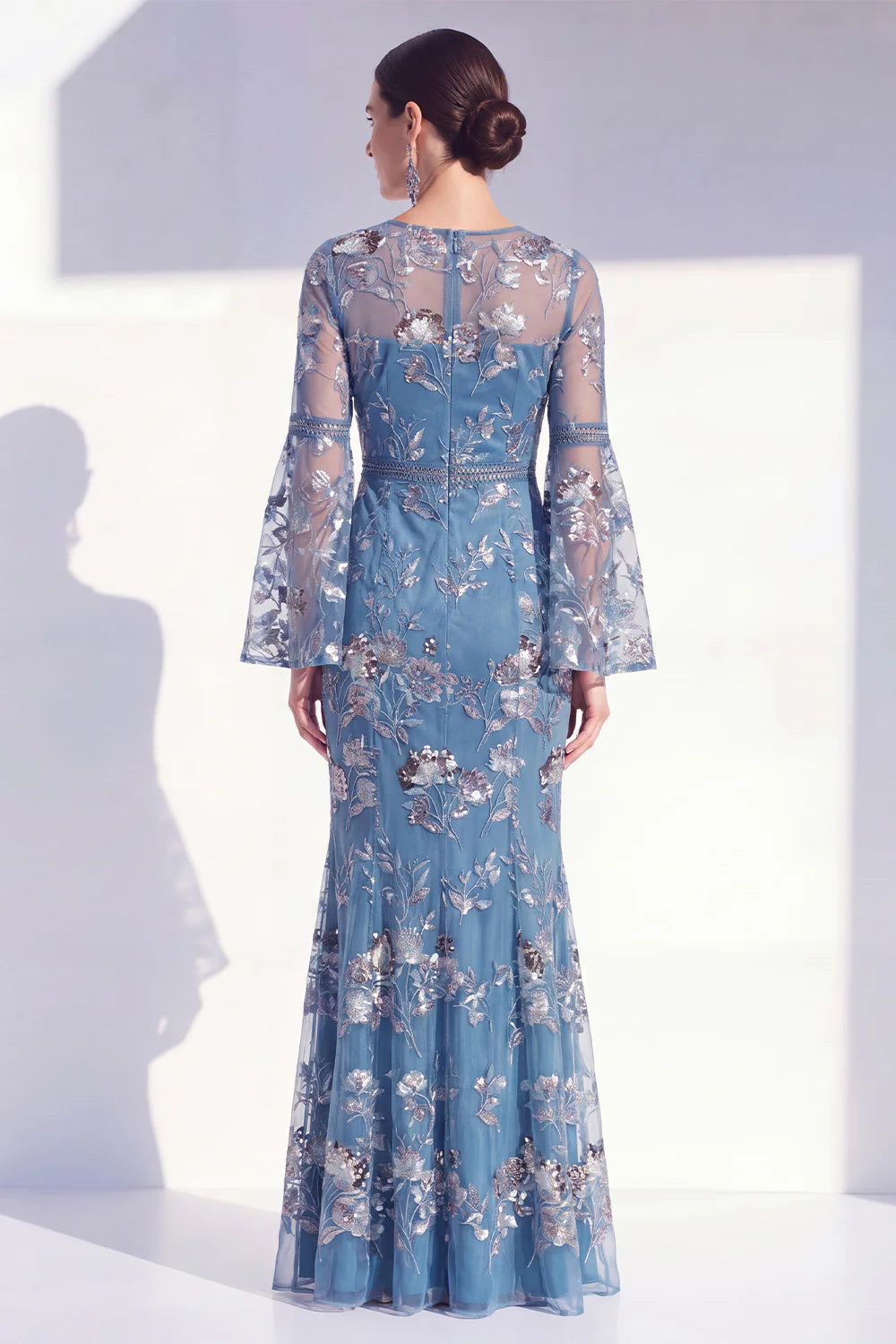 Elegant Mermaid Round-Neck Embroidered Floor-Length Bell-Sleeve Formal Dress