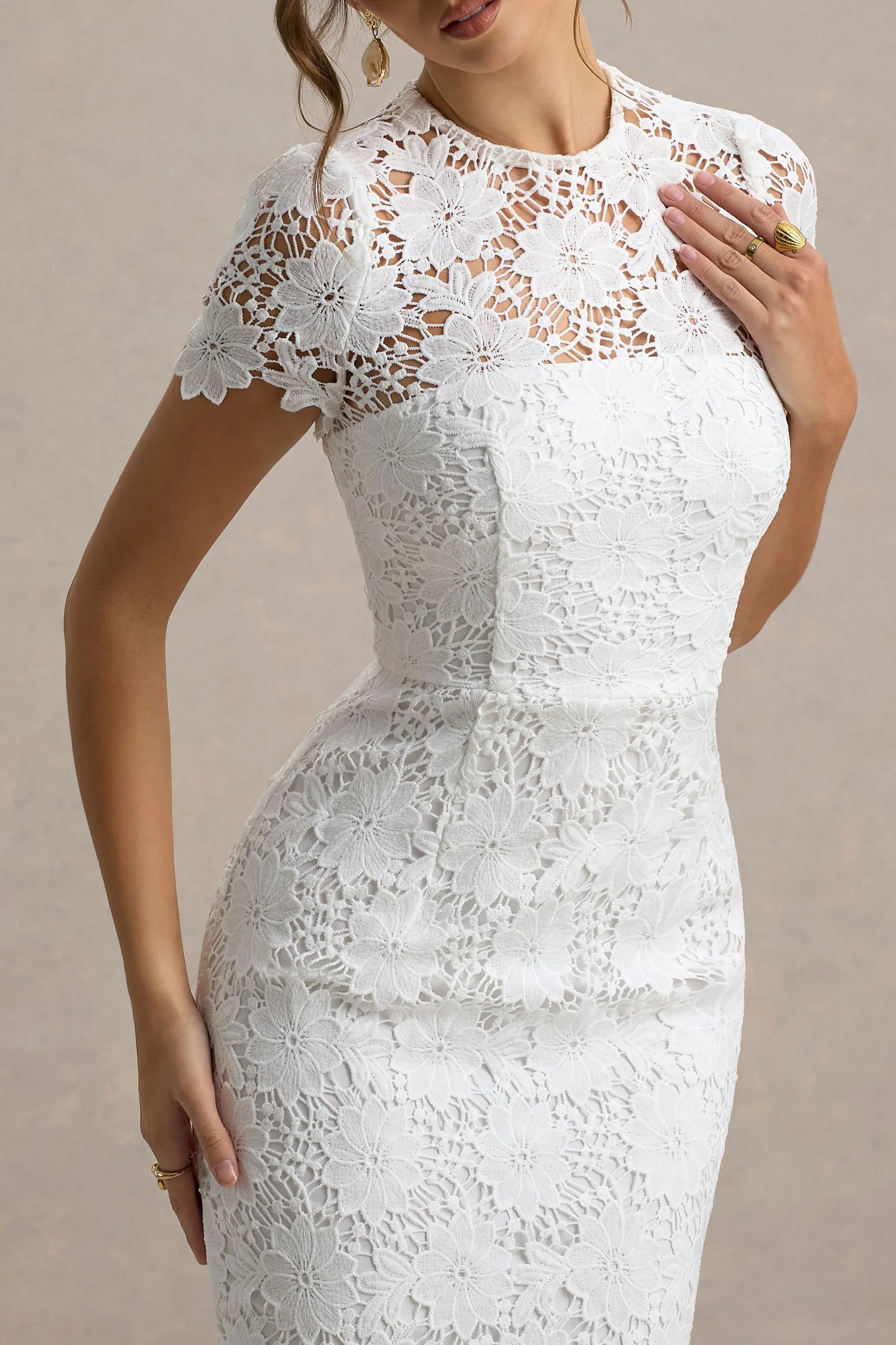 Elegant Mermaid Round-neck Short-sleeve Lace Midi Scalloped-hem Cocktail Dress