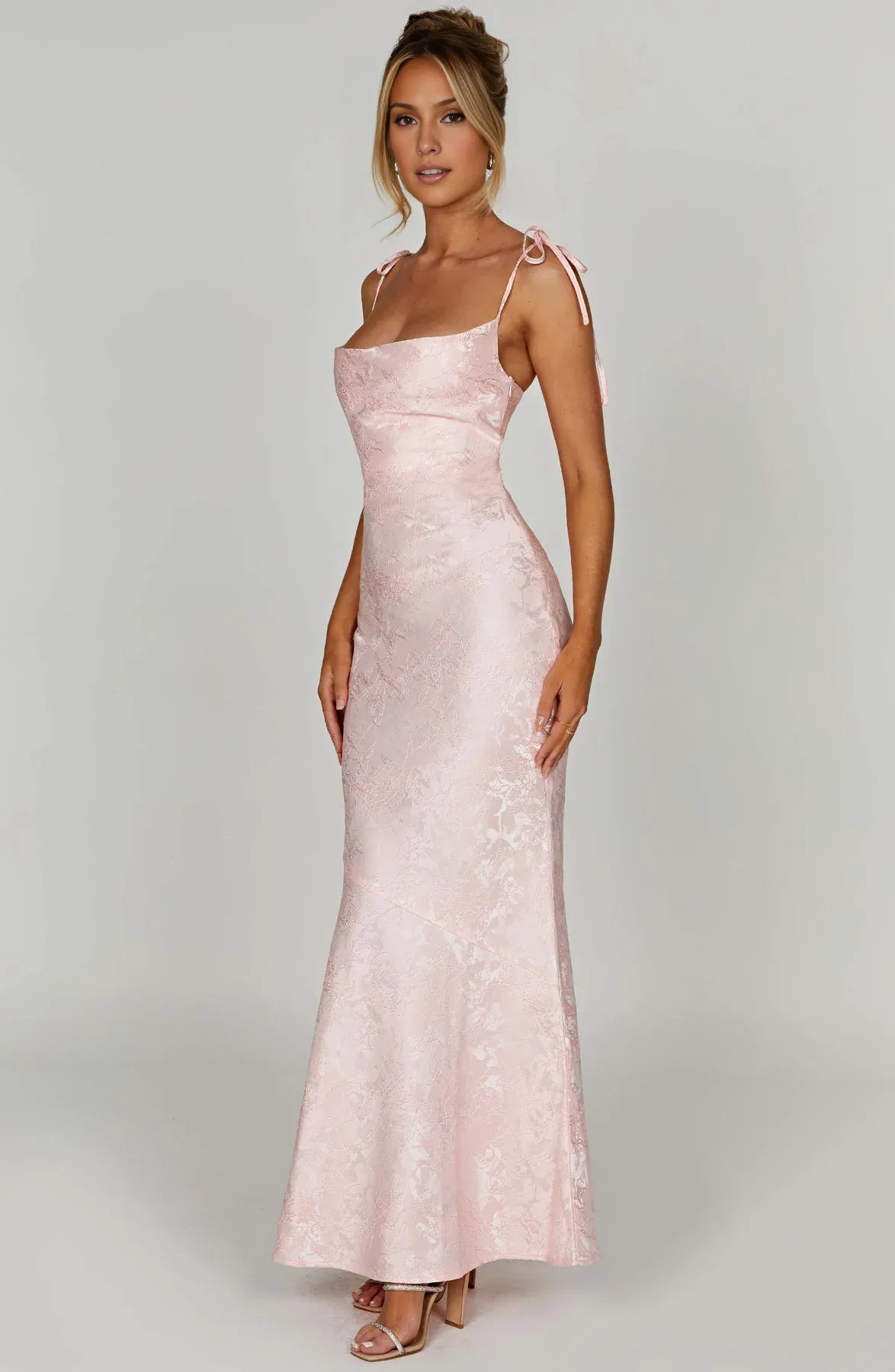 Elegant Mermaid Square Neck Sleeveless Jacquard Maxi Tie Strap Lace Up Evening Gown