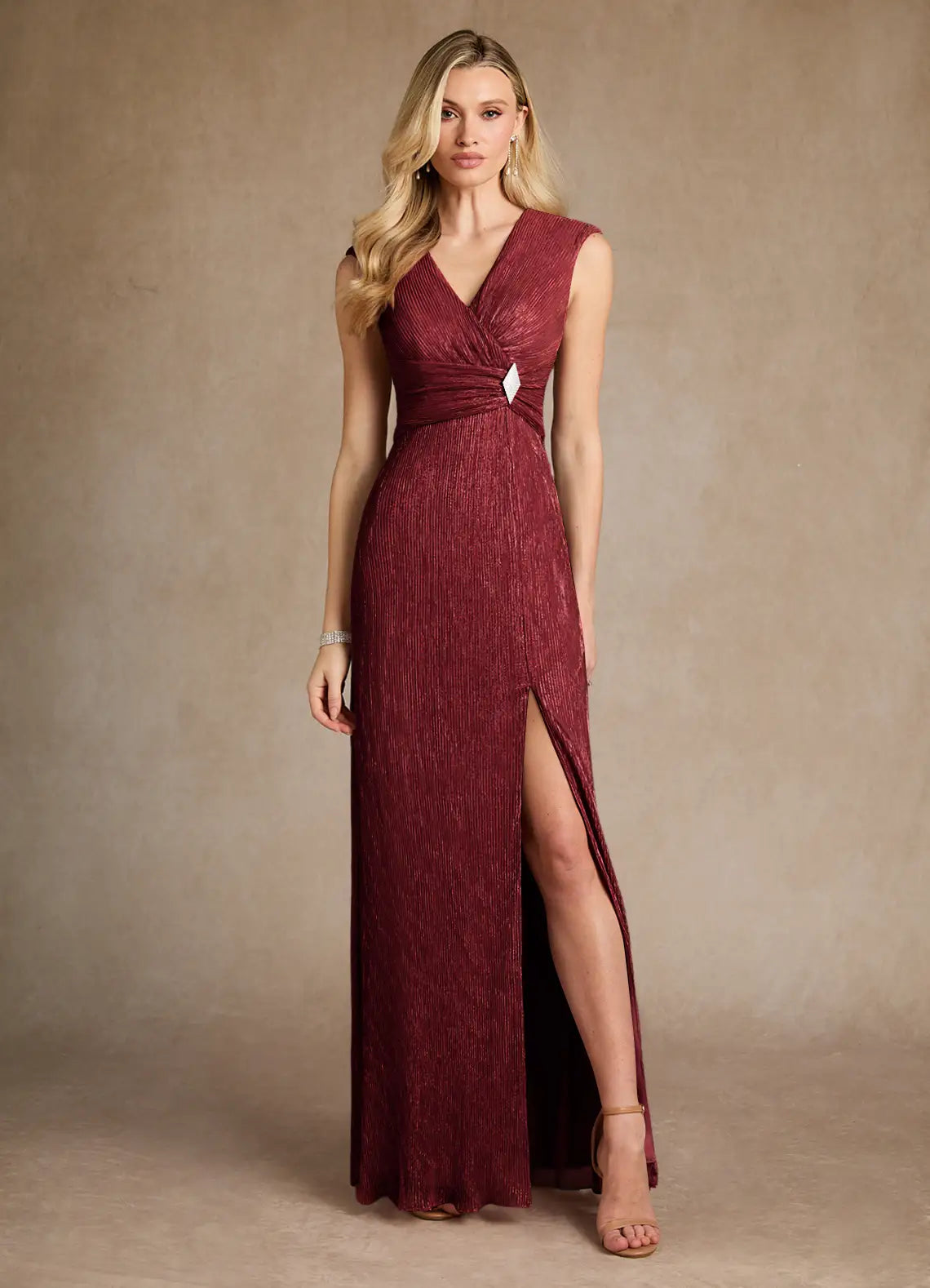 Elegant Sheath V-Neck Pleated Metallic Rhinestone Slit Mother of the Bride Dress With Capelet