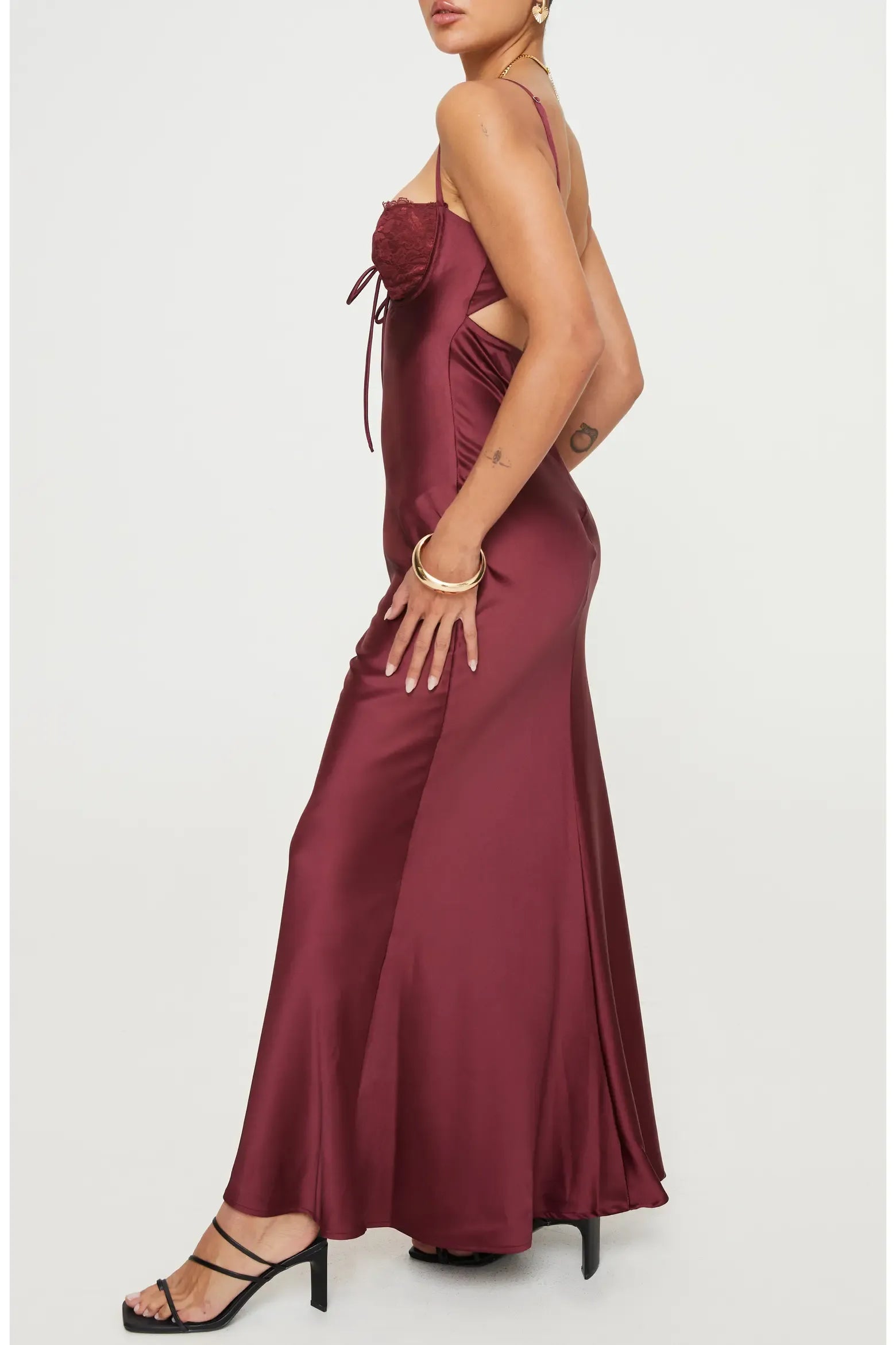 Elegant Bodycon Sweetheart Neck Spaghetti Strap Satin Lace Bust Tie Front Cutout Back Maxi Evening Dress