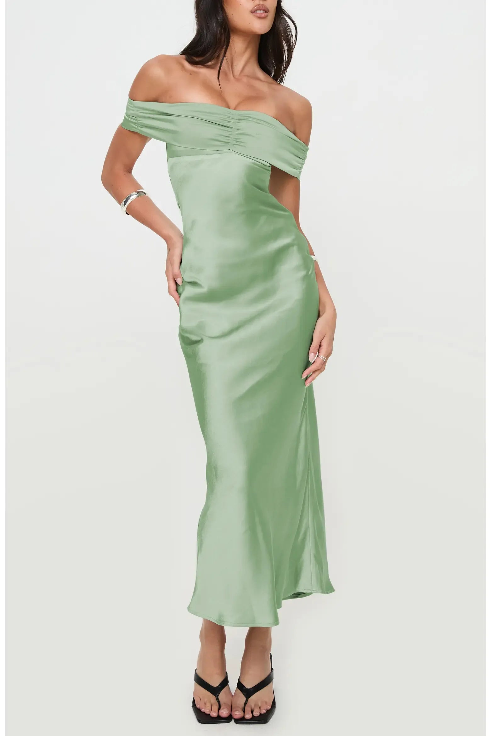 Elegant Bodycon Off-the-Shoulder Sleeveless Satin Ruched Bust Midi Cocktail Dress