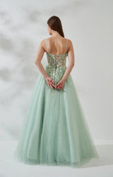Embroidered Ballgown V-Neck Sleeveless Tulle Floor-Length Lace-Up Prom Dress
