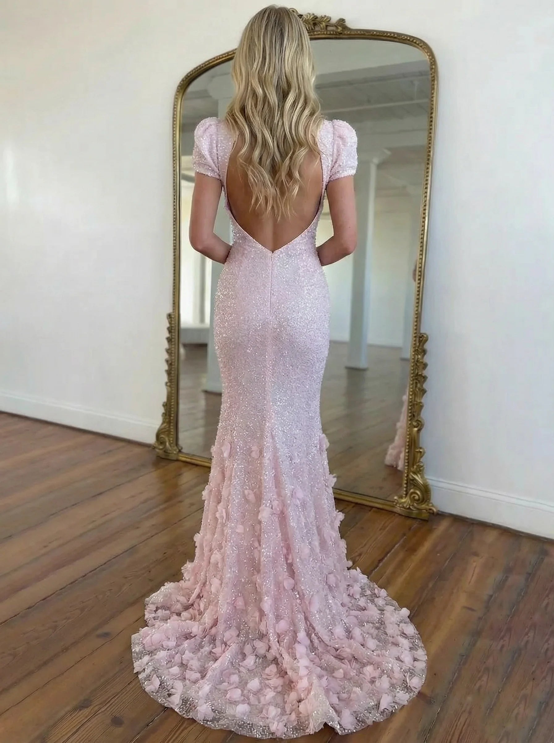 Encantador Vestido de Noche Largo Sirena Corazón con Lentejuelas y Flores 3D