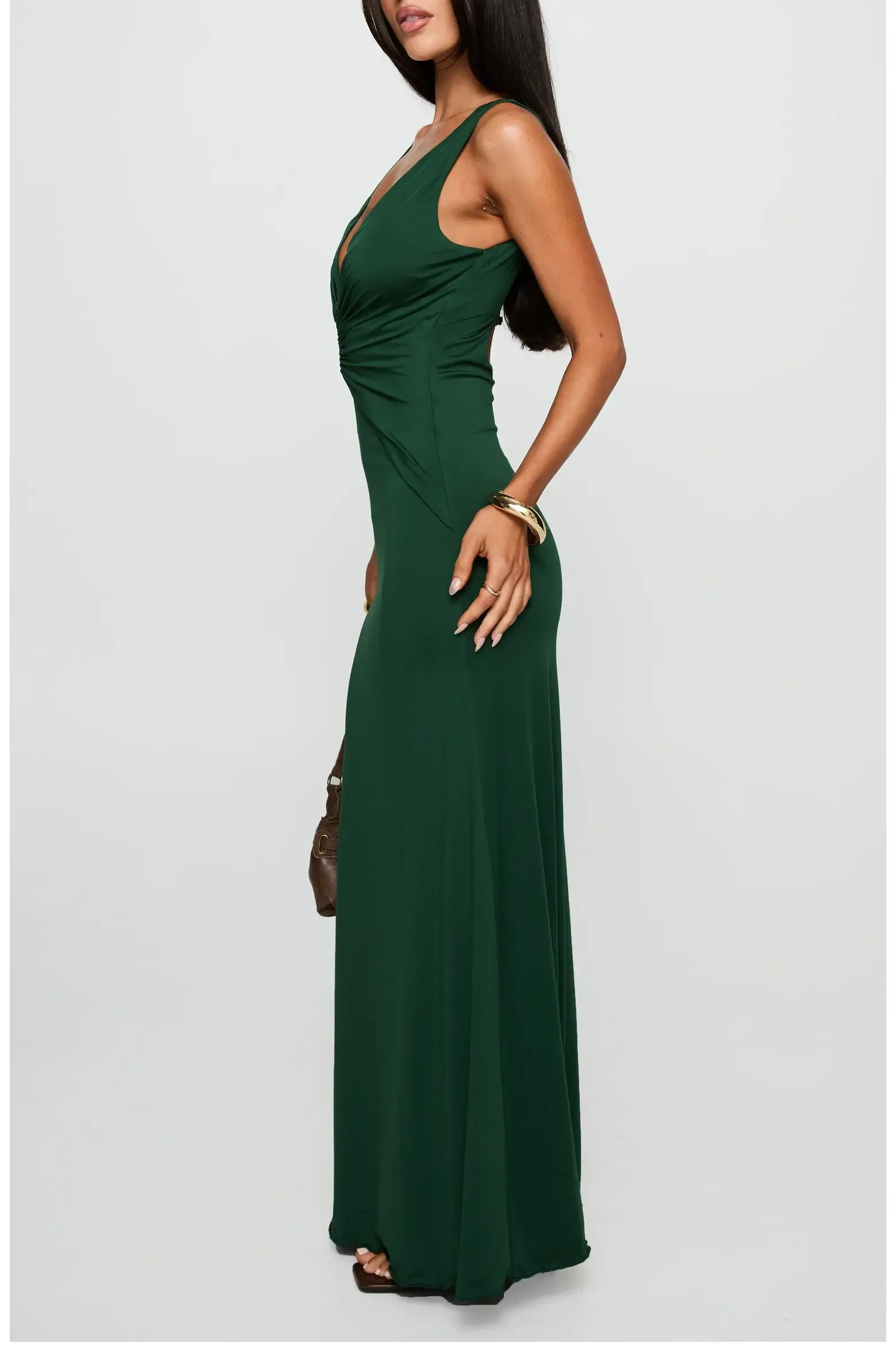 Figure-Hugging Mermaid Deep V Sleeveless Ruched Waist Adjustable Strap Cutout Back Floor-Length Maxi Evening Dress