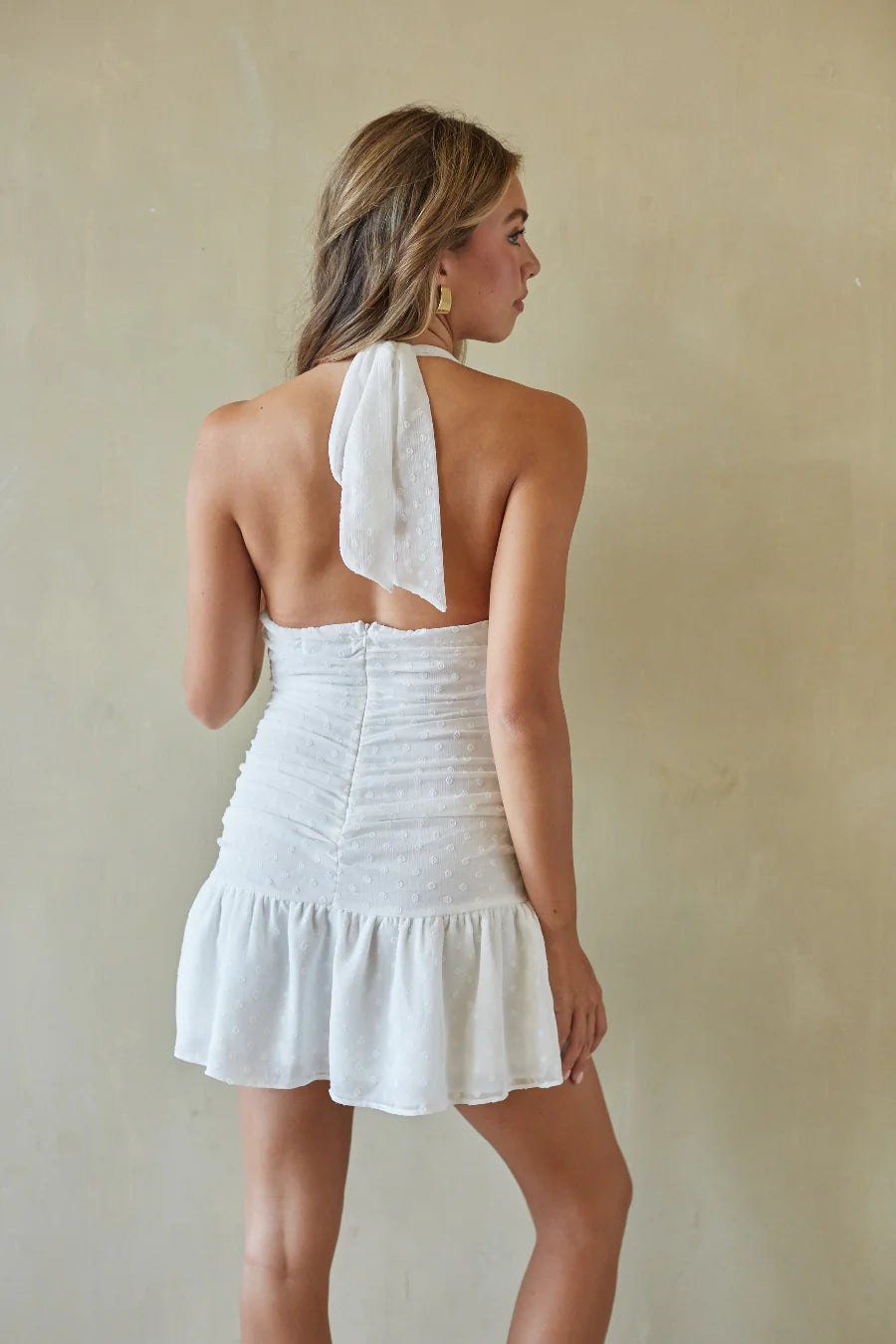 Flirty A-Line Halter V-Neck Sleeveless Swiss Dot Ruched Ruffle Mini Homecoming Dress