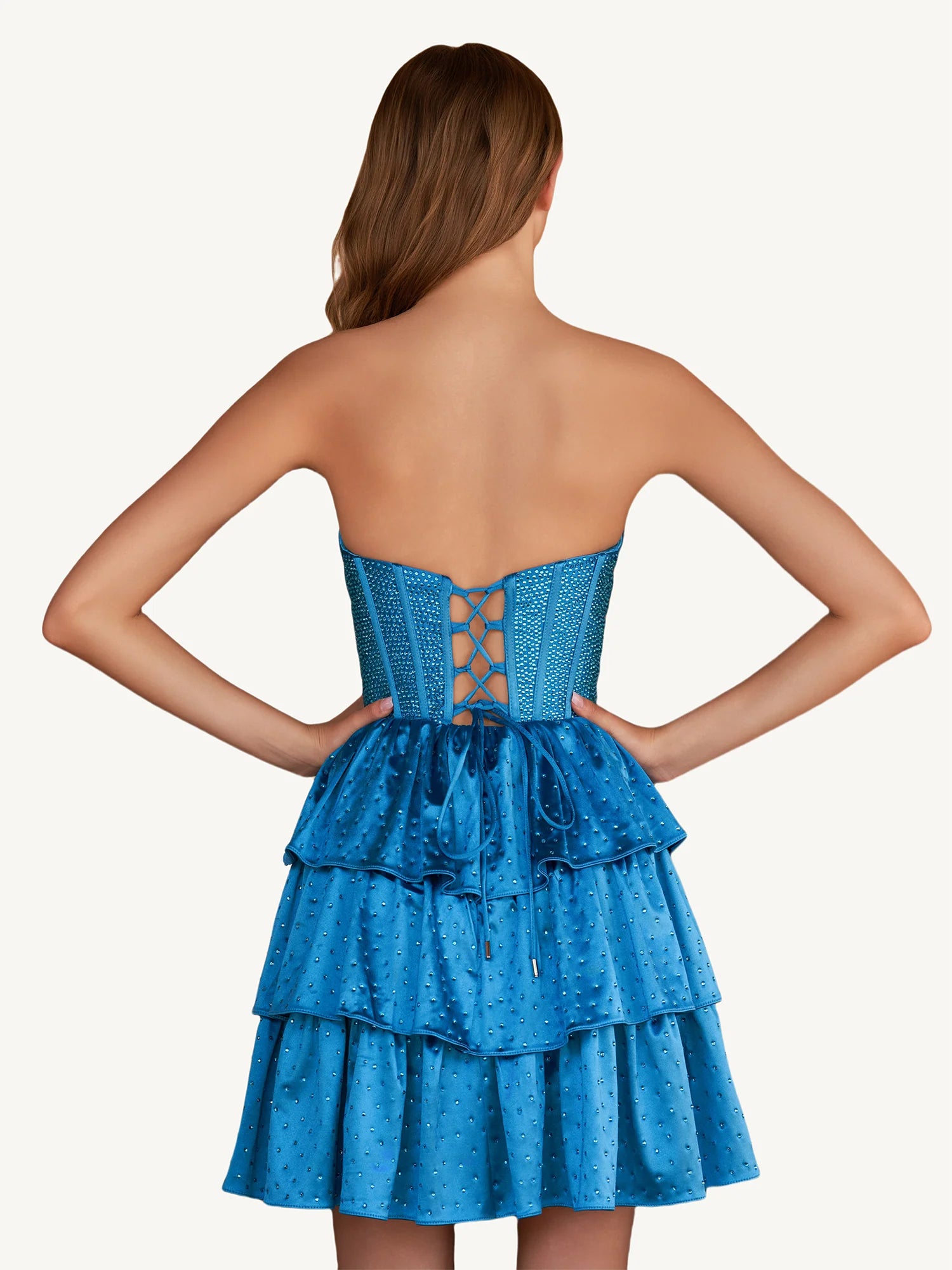 Vestido de fiesta corto de satén sin tirantes con corte en A, abalorios y espalda con cordones