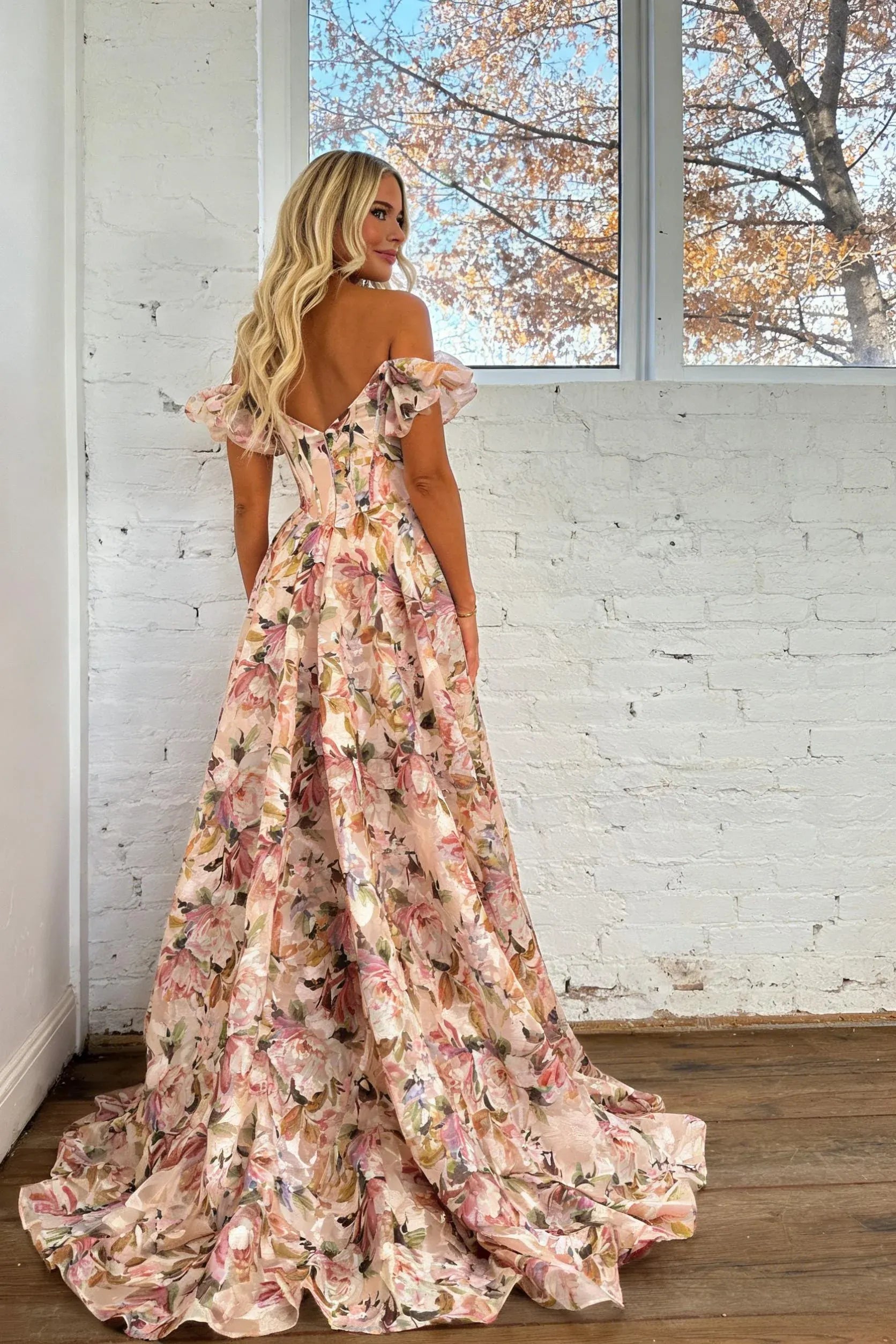 Floral A-Line Off-The-Shoulder Puff-Sleeve Satin Sweep-Train Corset Ball-Gown