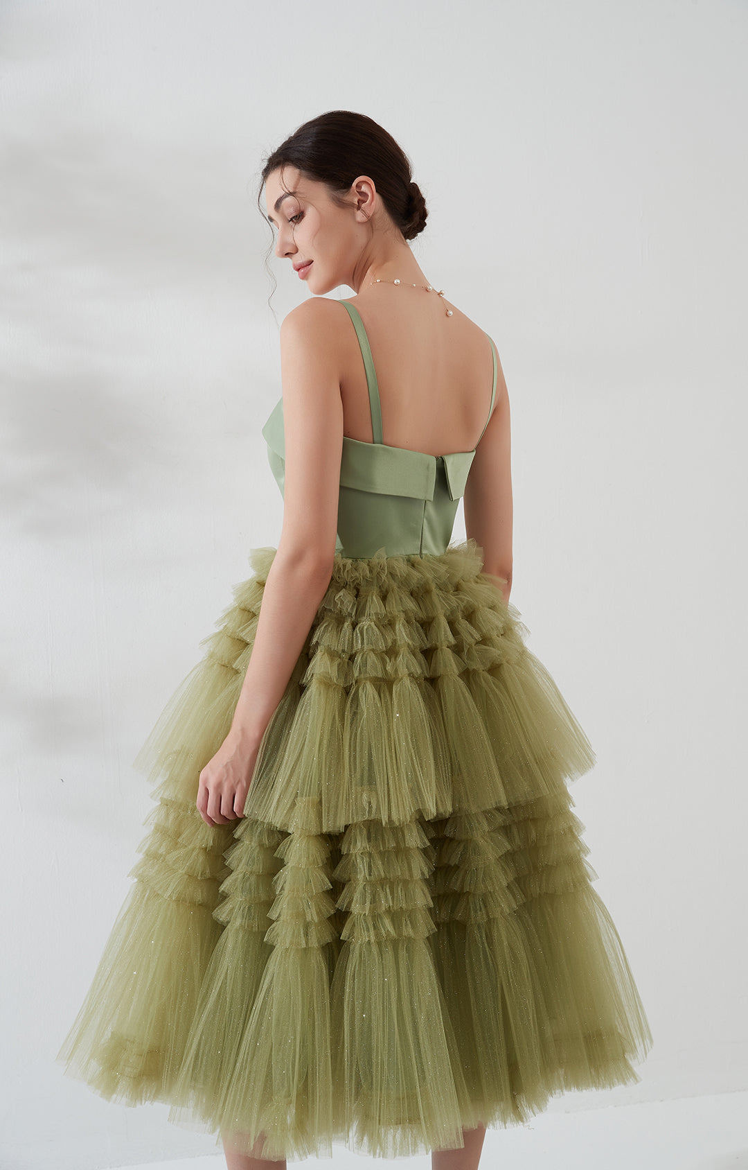 Elegant Spaghetti Strap Ruffle Satin Mesh Cocktail Party Dresses Wedding Events Mid-Calf Cake Dresses