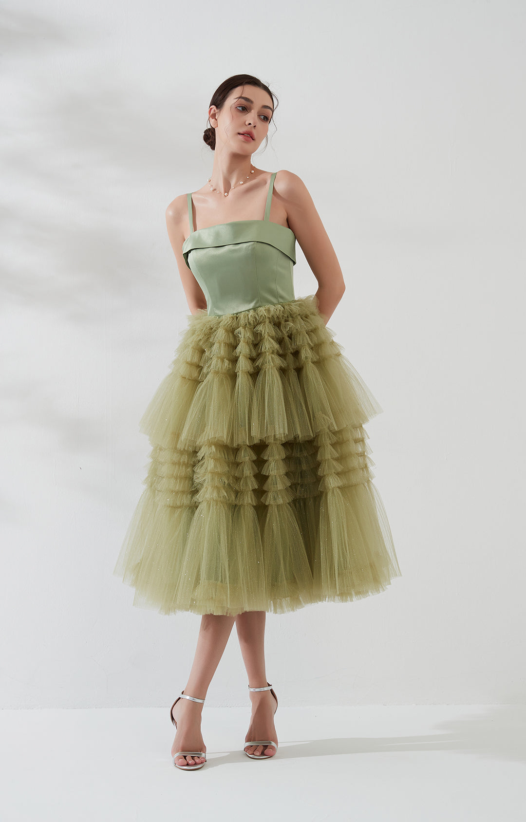 Elegant Spaghetti Strap Ruffle Satin Mesh Cocktail Party Dresses Wedding Events Mid-Calf Cake Dresses