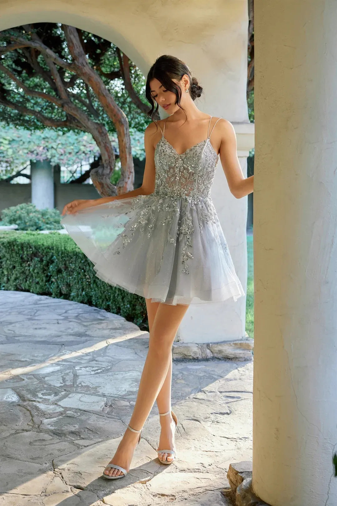 Glam A-Line Sweetheart SpaghettiStrap V Neck Tulle Mini Beaded Homecoming Dress