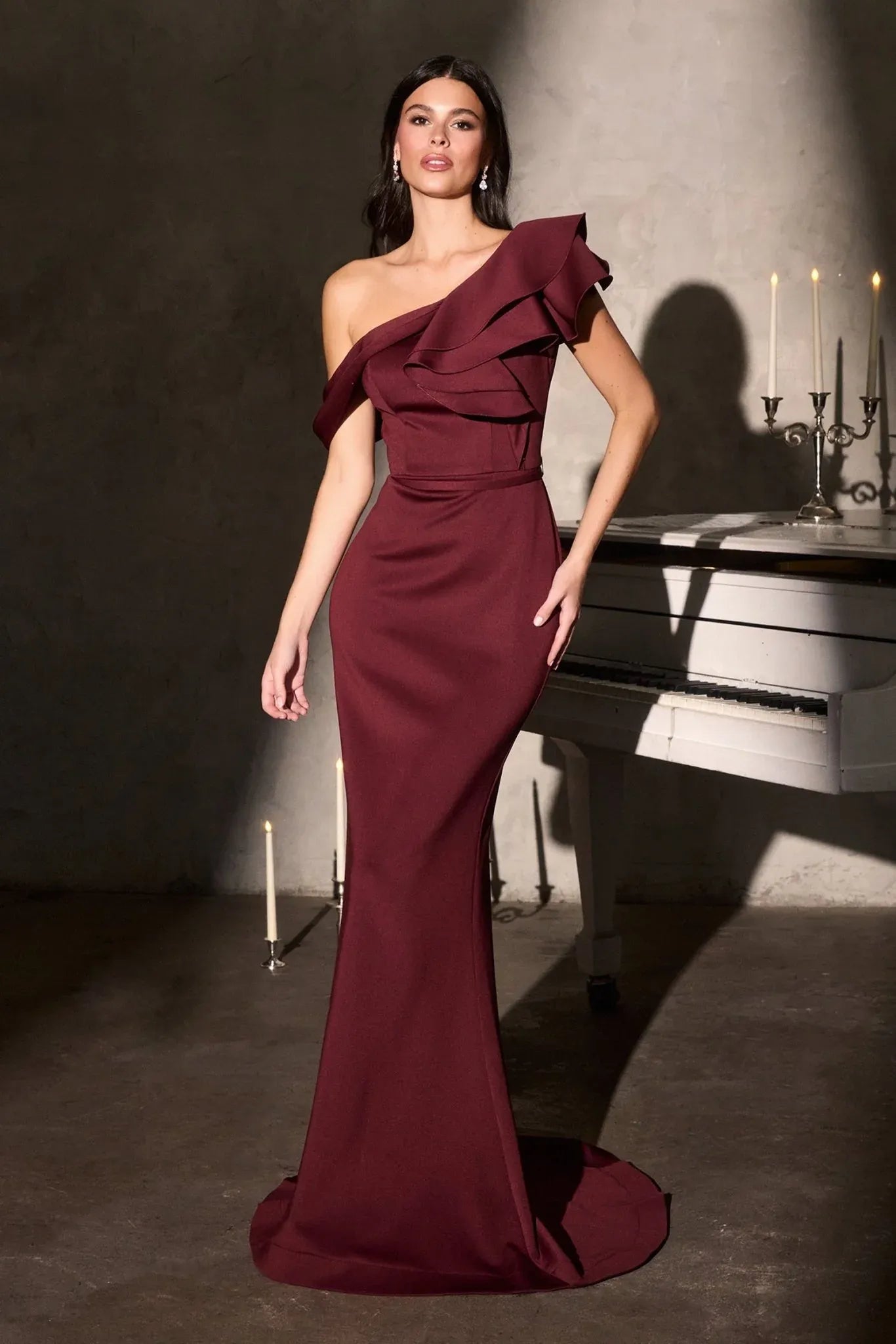 Glamorous Mermaid One-shoulder Sleeveless Stretch-crepe Floor-length Cascading Ruffle Evening Gown